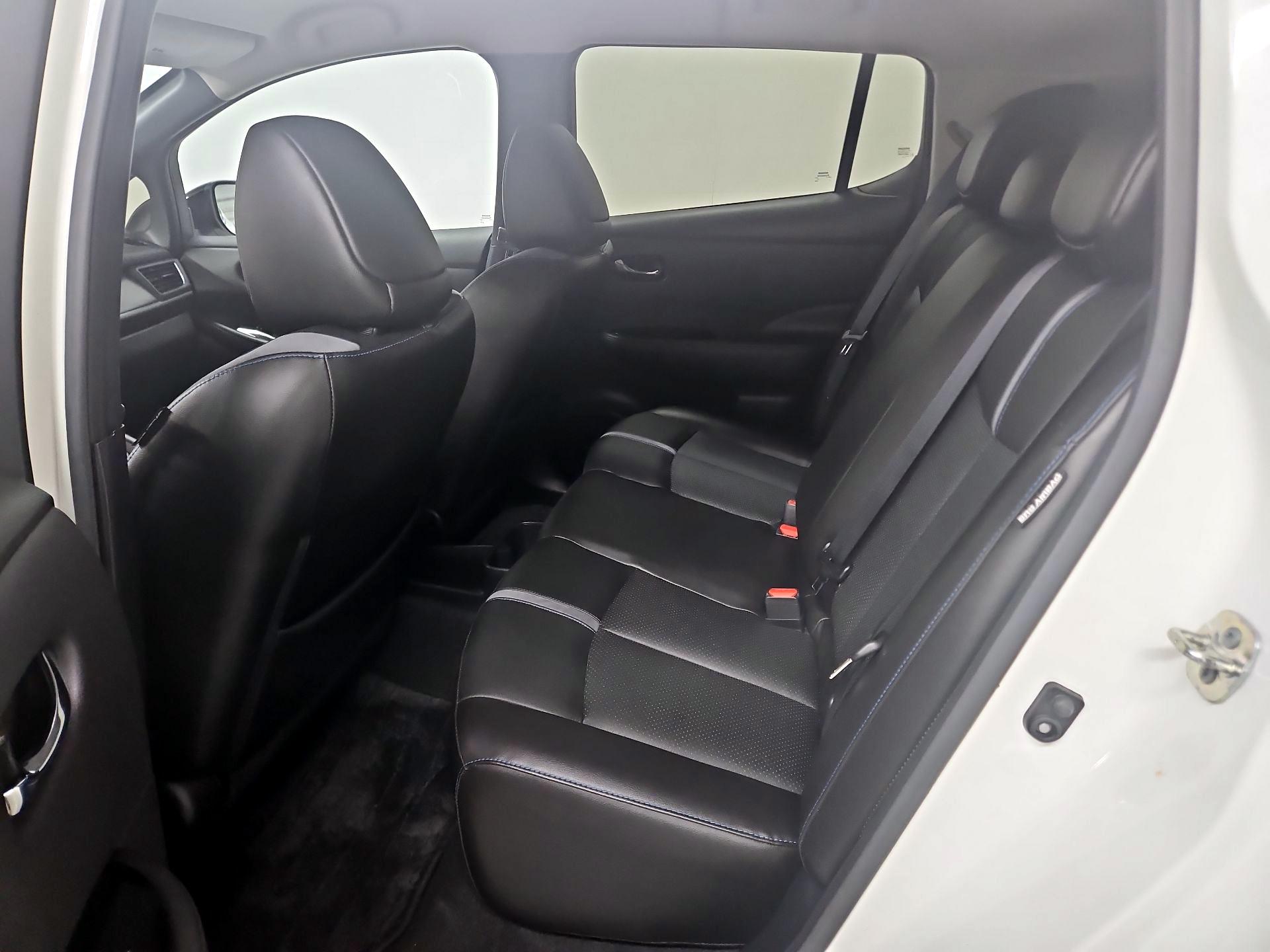 Thumbnail: 2020 Nissan Leaf - 20