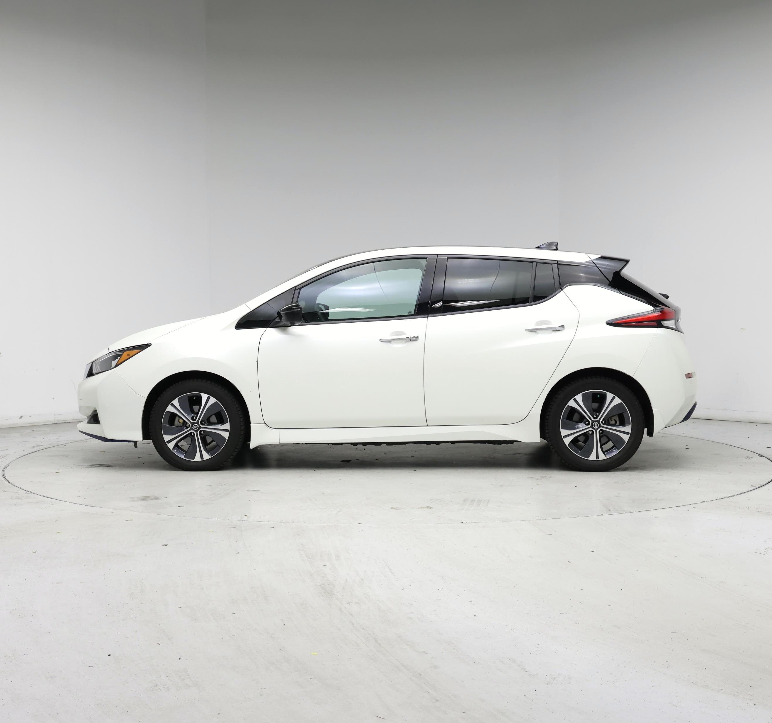 Thumbnail: 2020 Nissan Leaf - 3