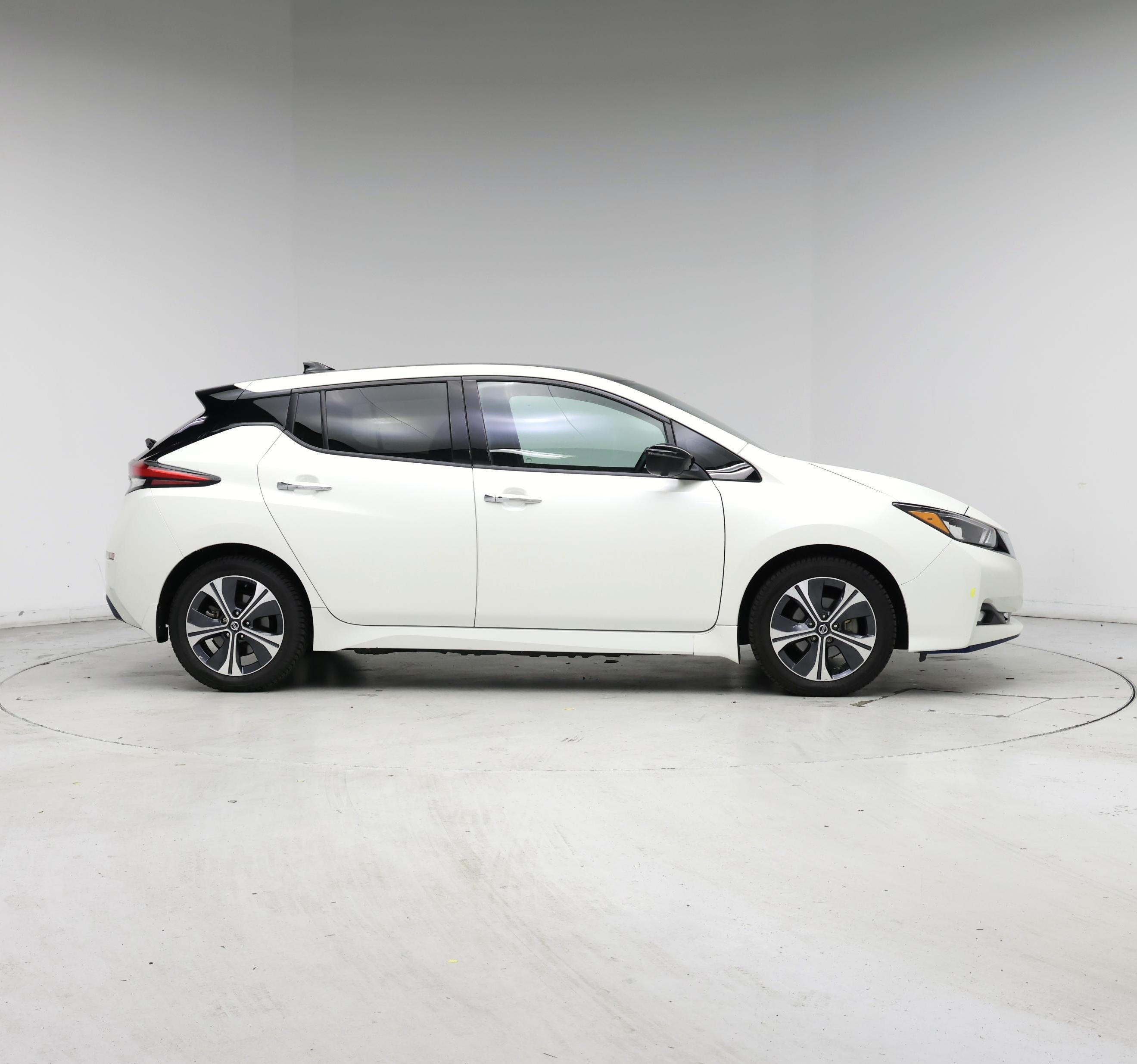 Thumbnail: 2020 Nissan Leaf - 7
