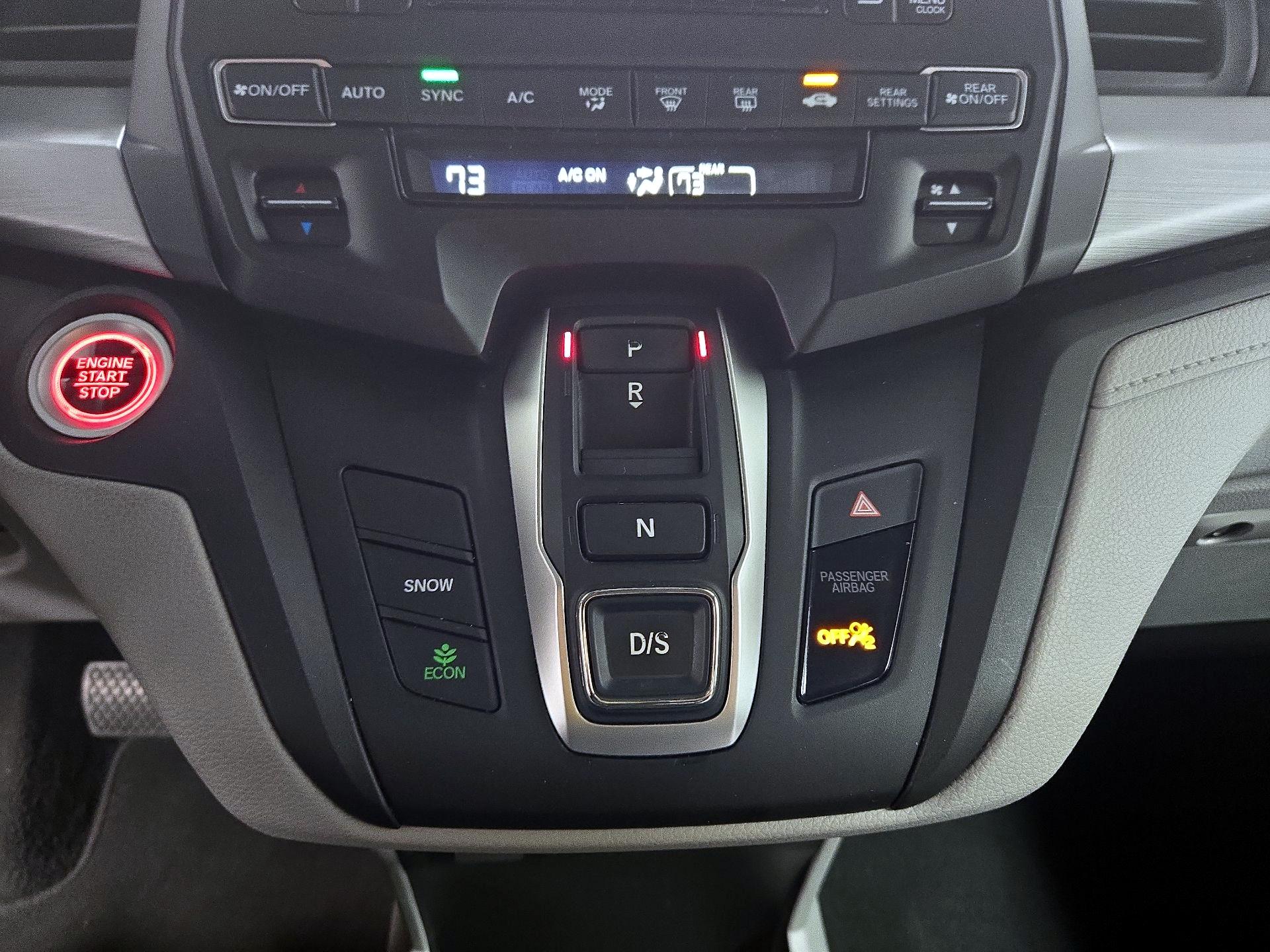 Thumbnail: 2018 Honda Odyssey - 17