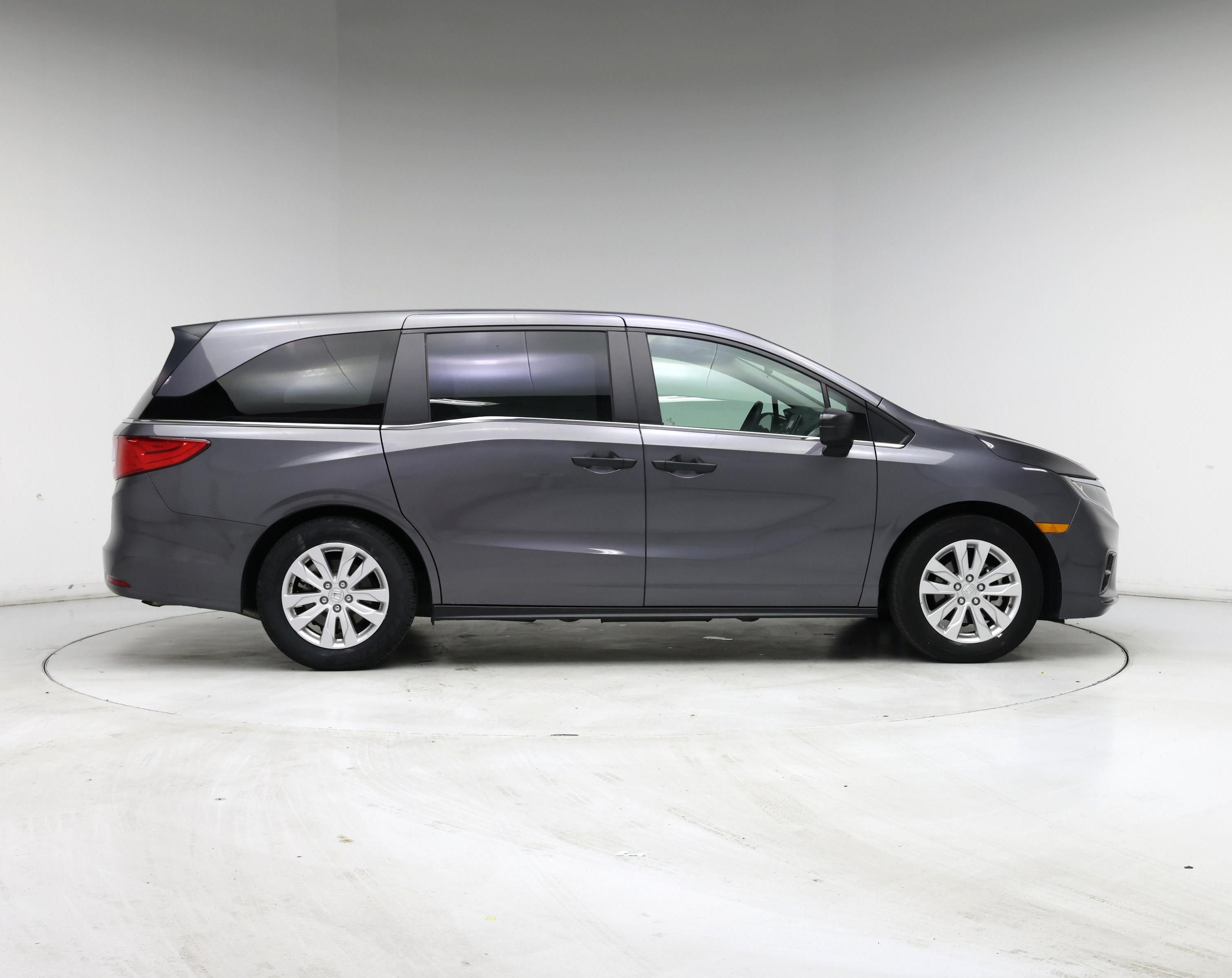 Thumbnail: 2018 Honda Odyssey - 7