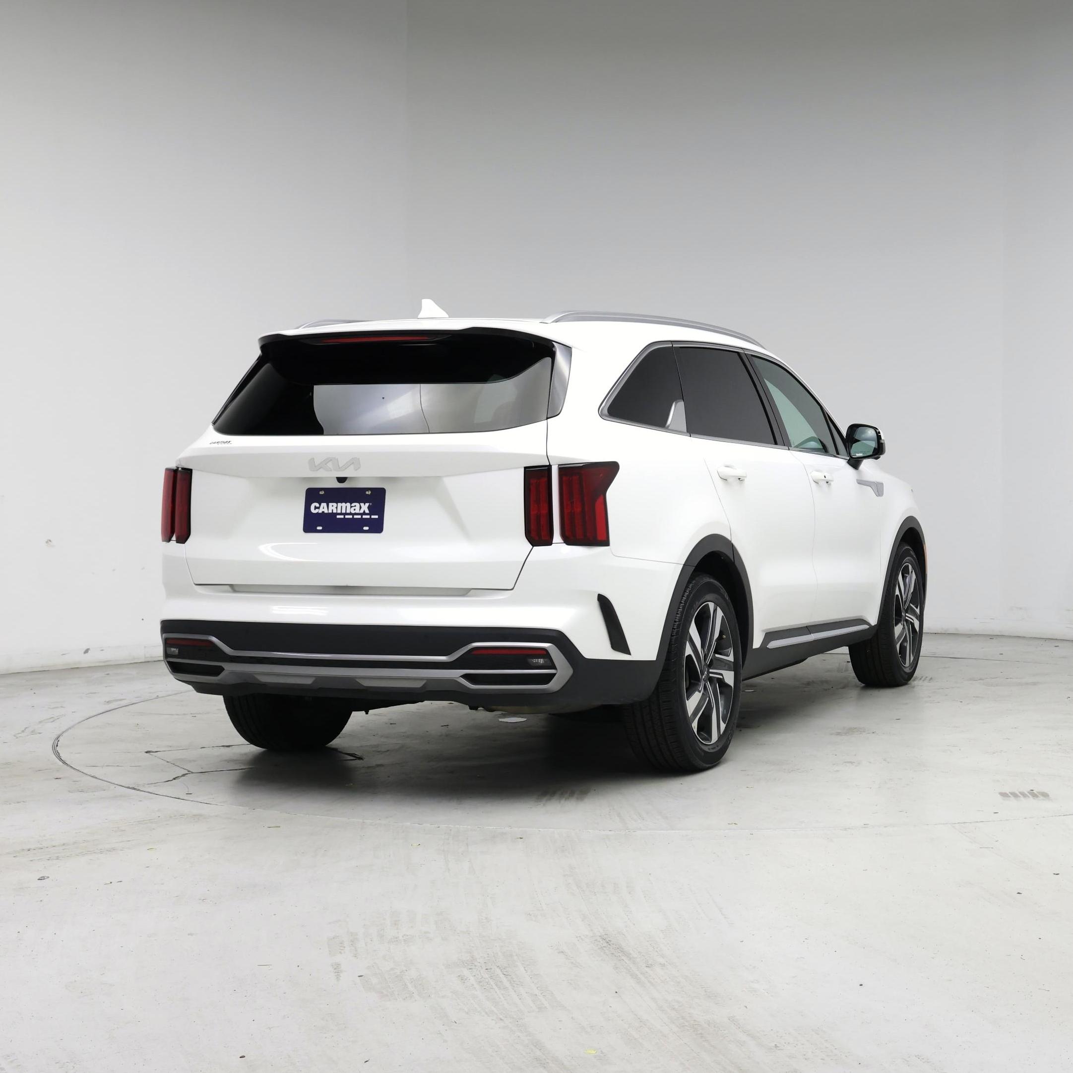 Thumbnail: 2023 Kia Sorento - 8