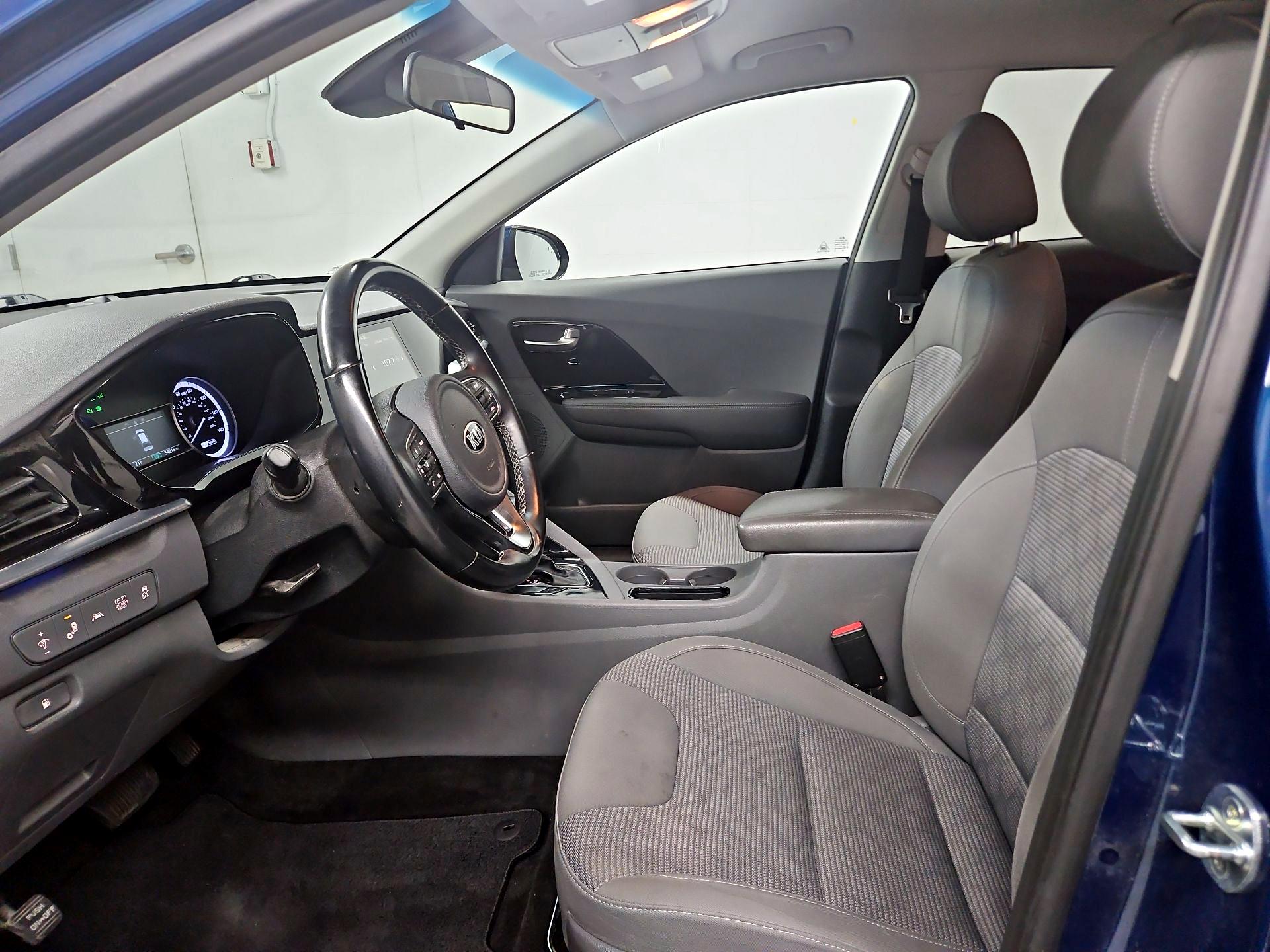 Thumbnail: 2021 Kia Niro - 11