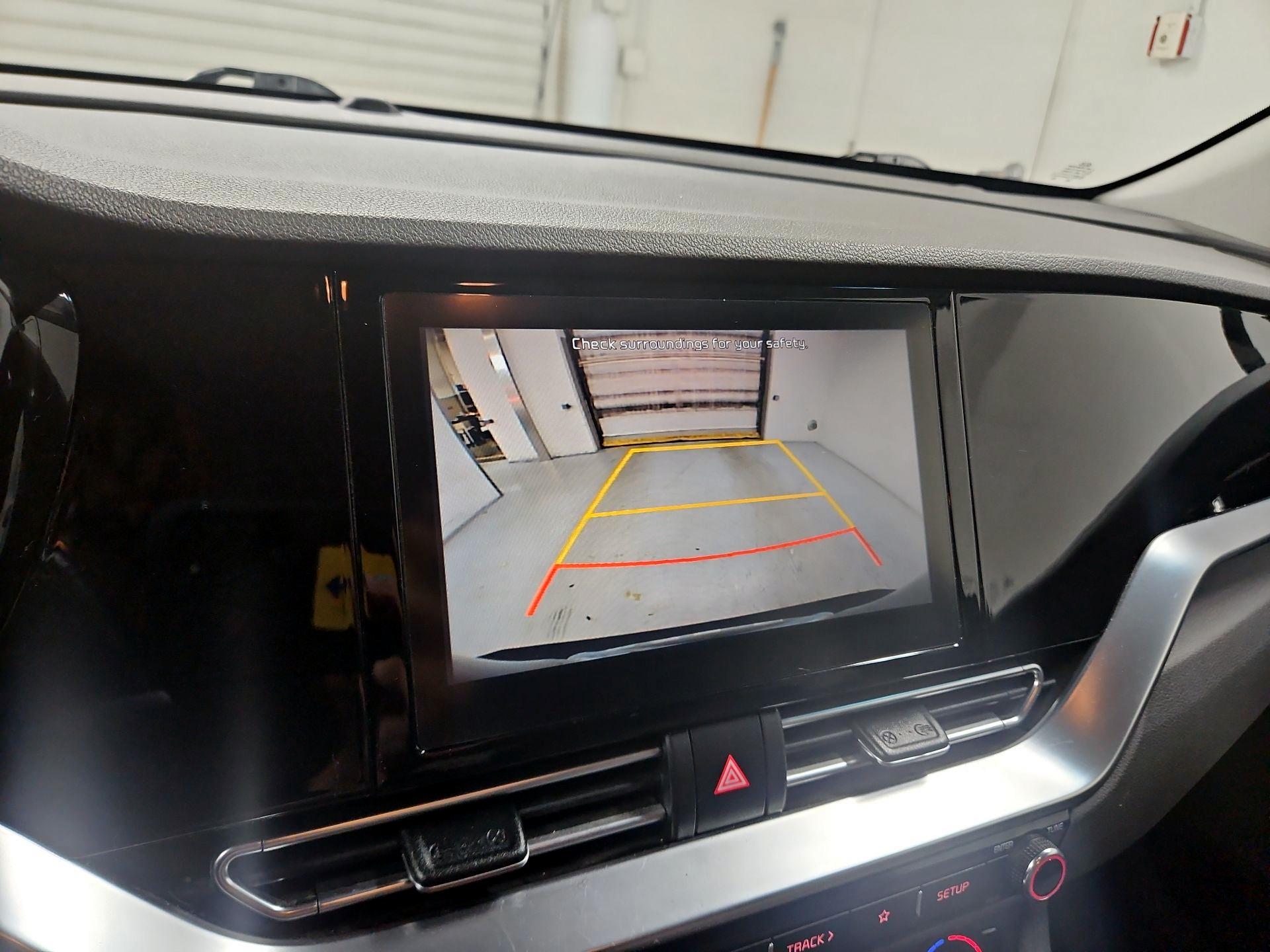 Thumbnail: 2021 Kia Niro - 14