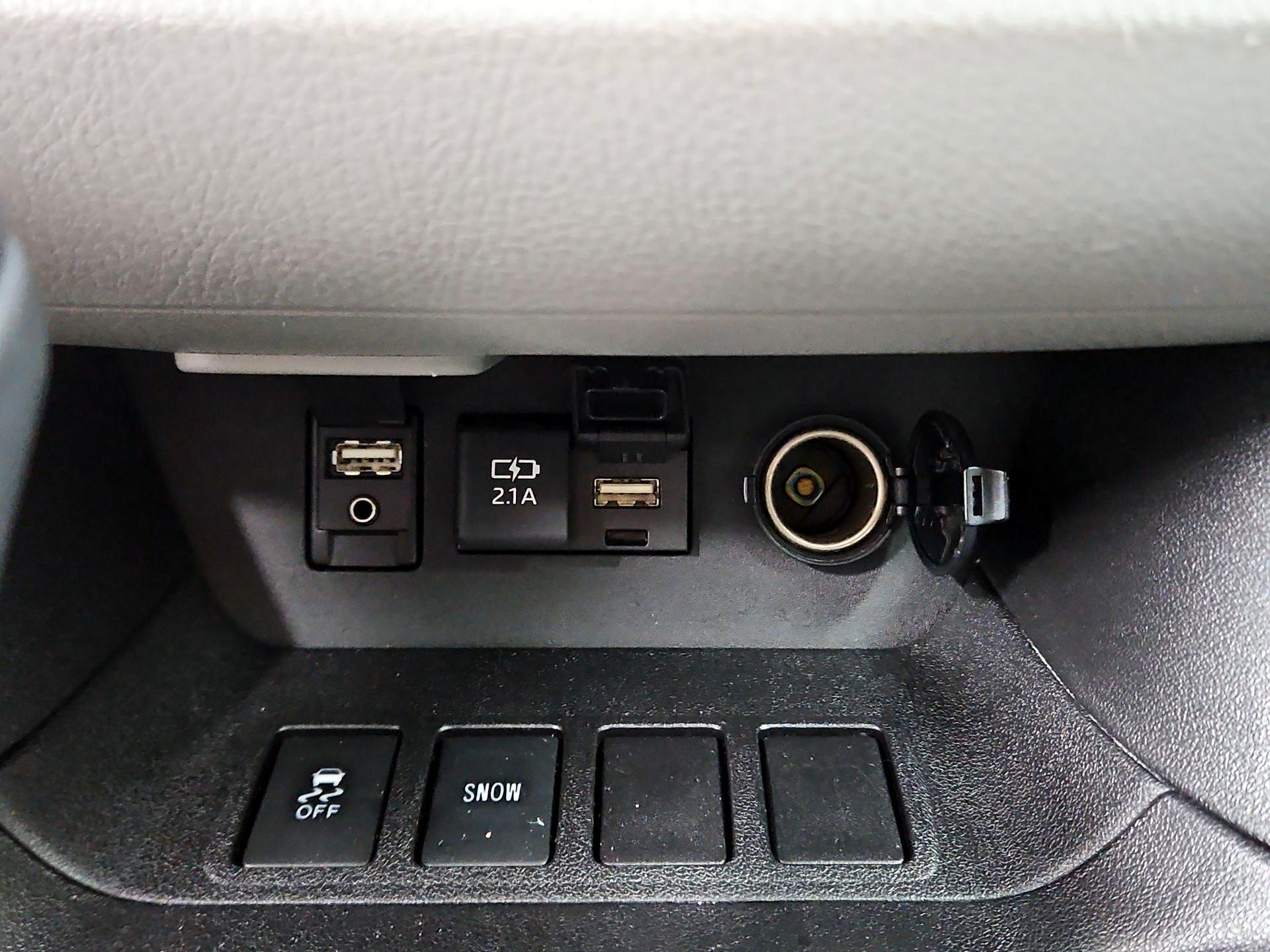 Thumbnail: 2019 Toyota Highlander - 18