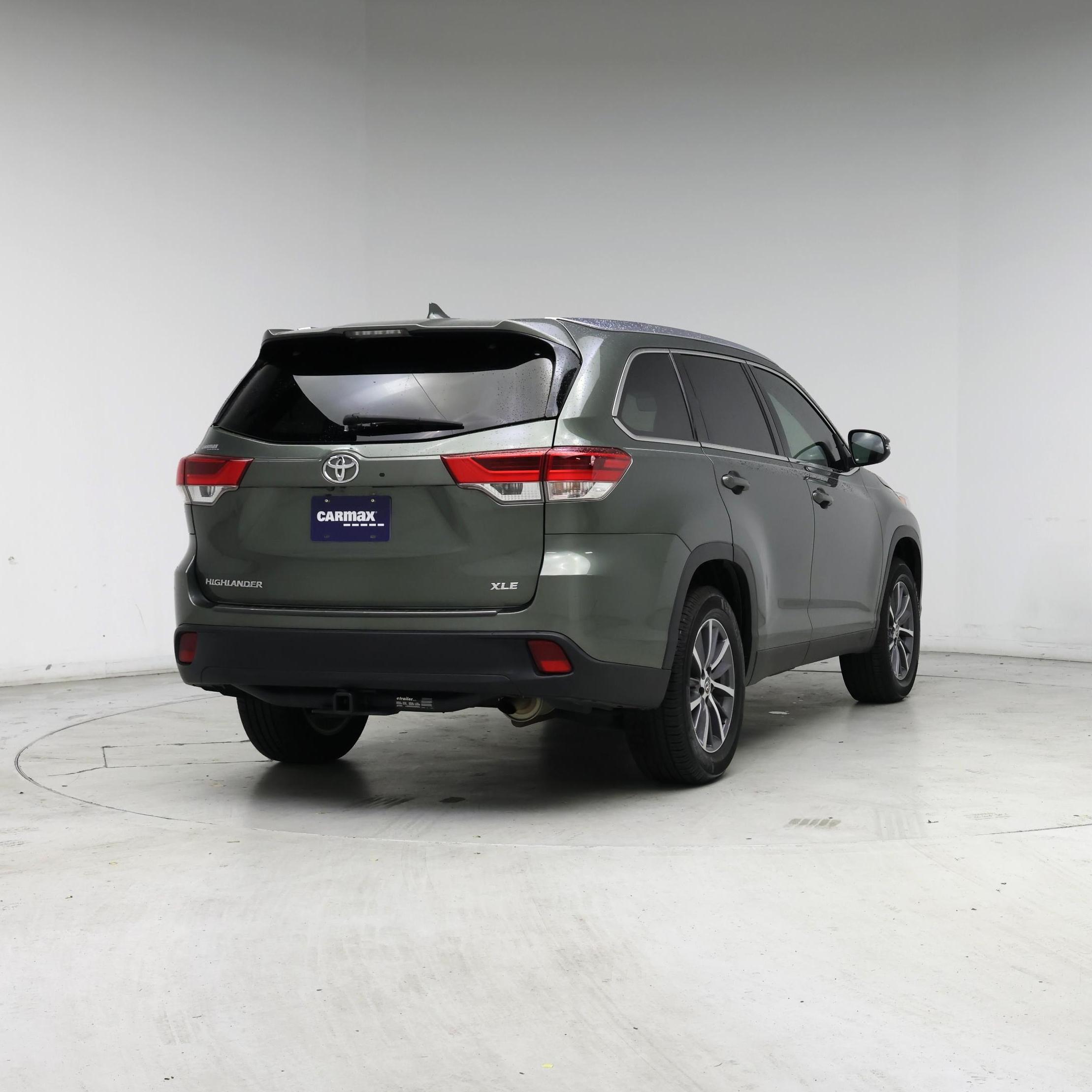 Thumbnail: 2019 Toyota Highlander - 8