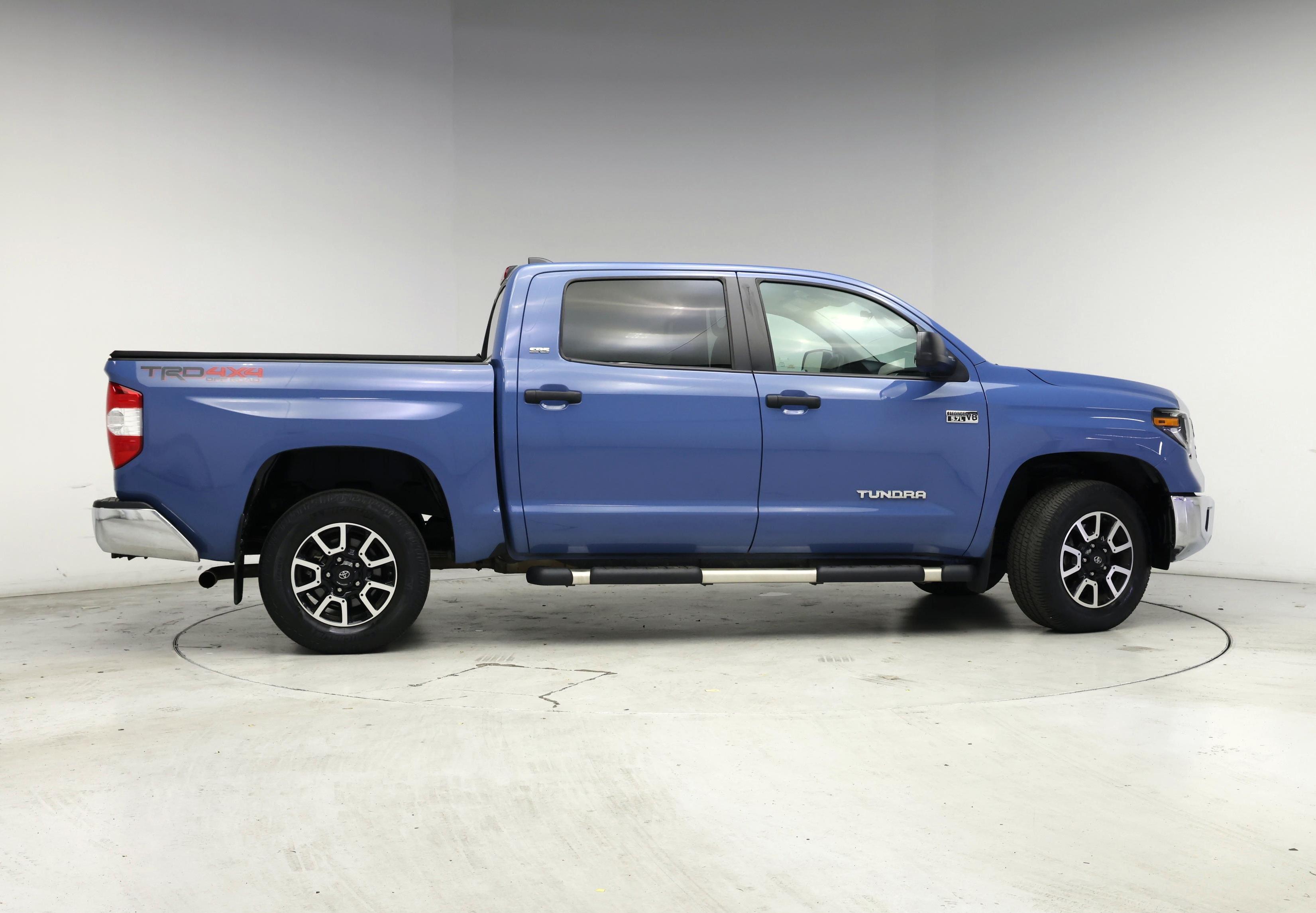 Thumbnail: 2020 Toyota Tundra - 7
