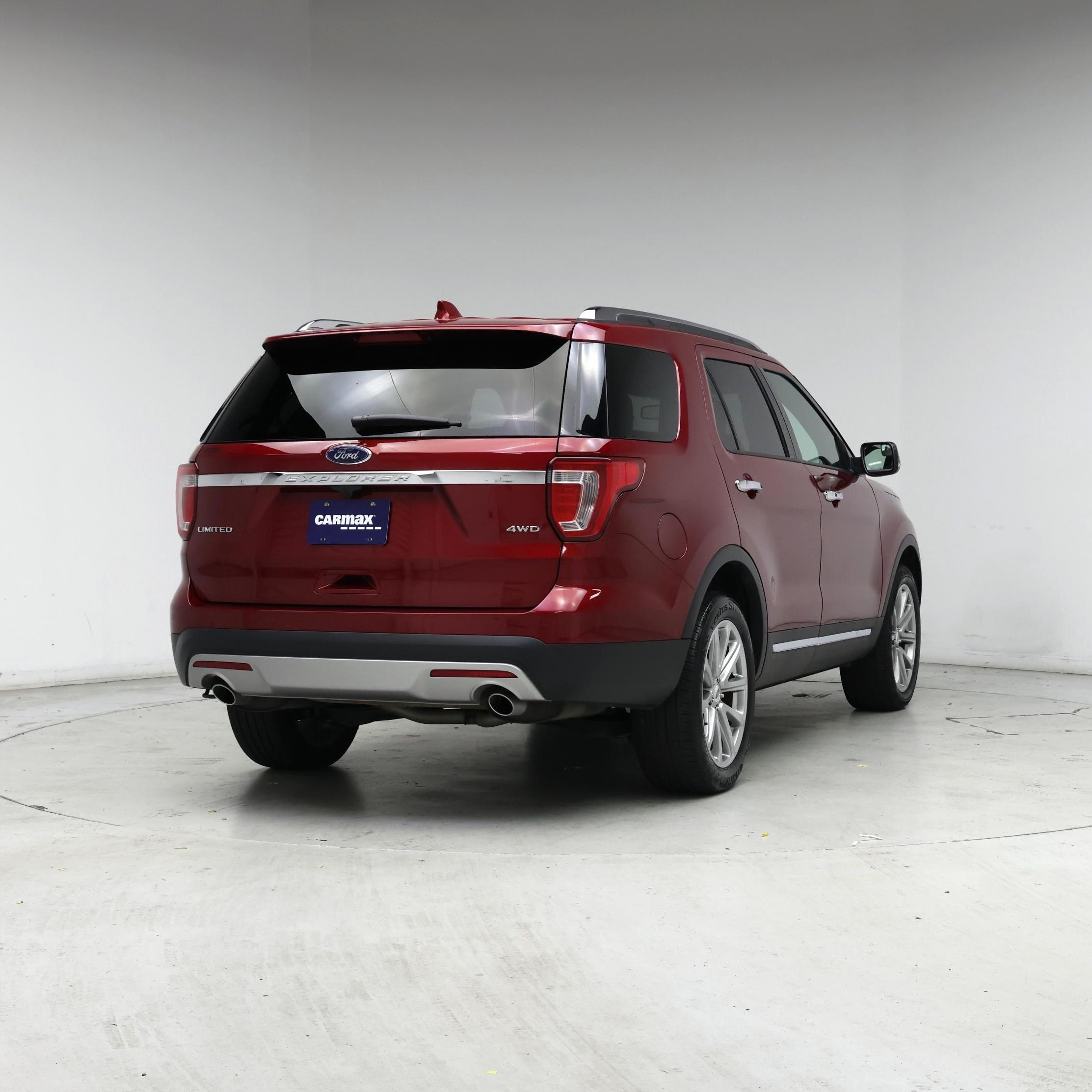 Thumbnail: 2017 Ford Explorer - 8