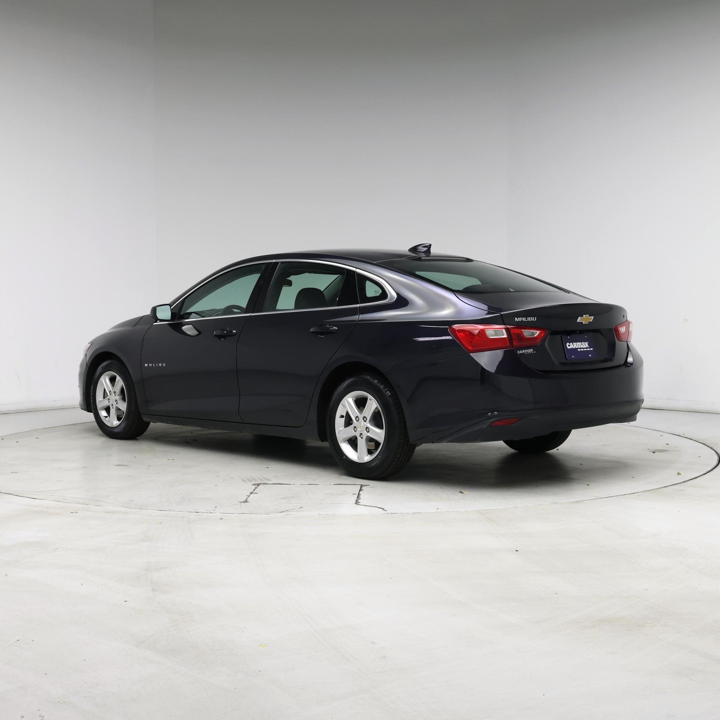 Thumbnail: 2023 Chevrolet Malibu - 2