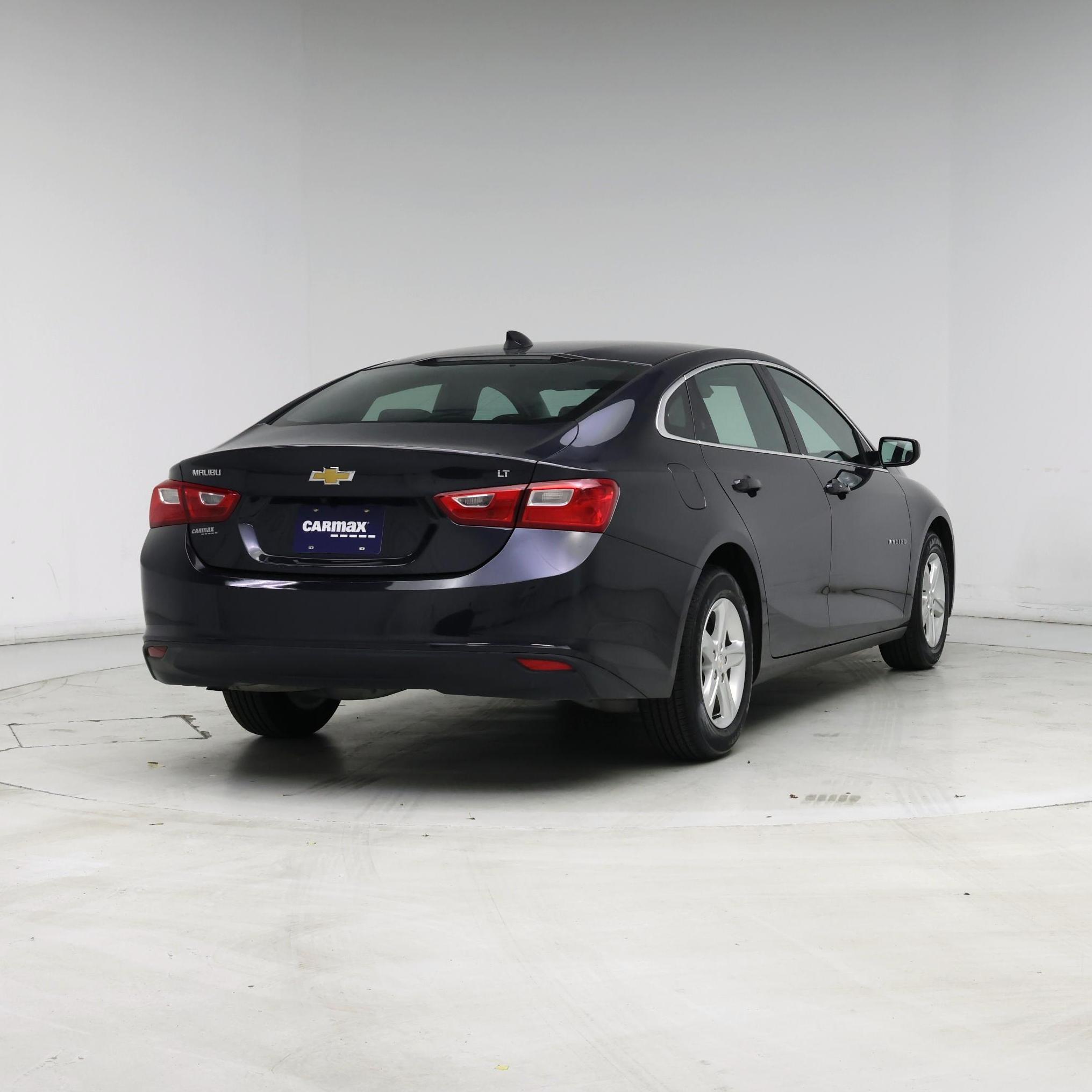 Thumbnail: 2023 Chevrolet Malibu - 8