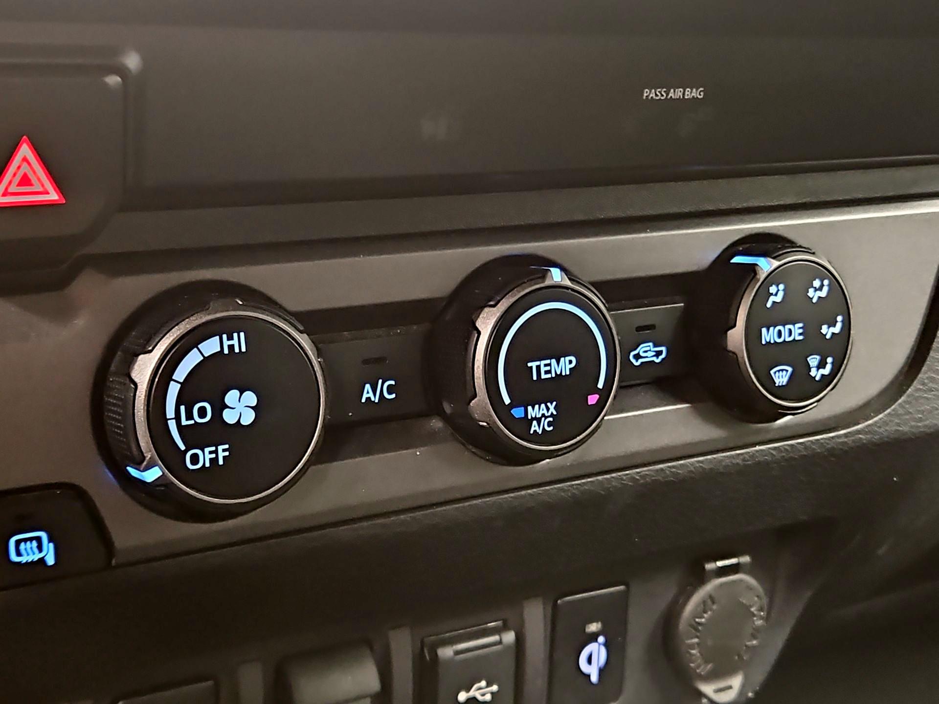 Thumbnail: 2020 Toyota Tacoma - 16