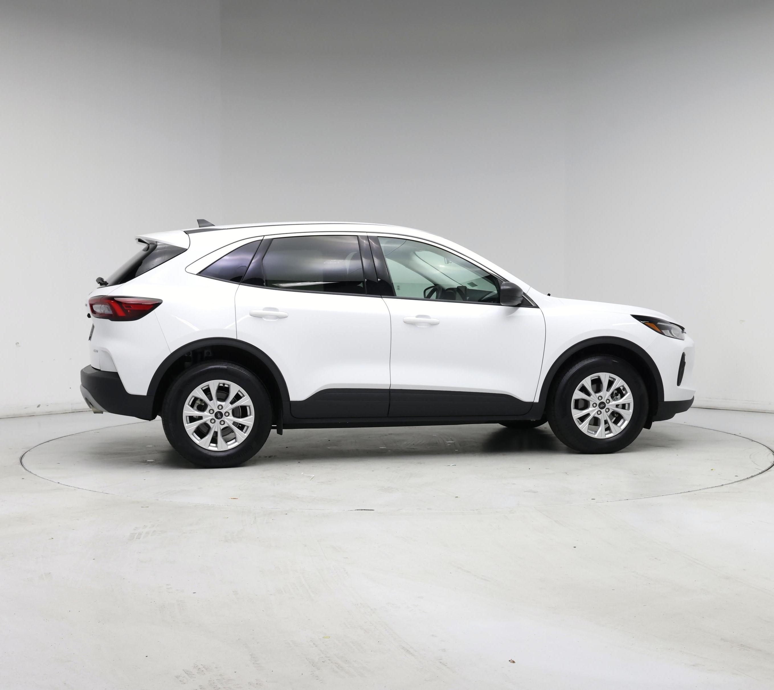 Thumbnail: 2023 Ford Escape - 7