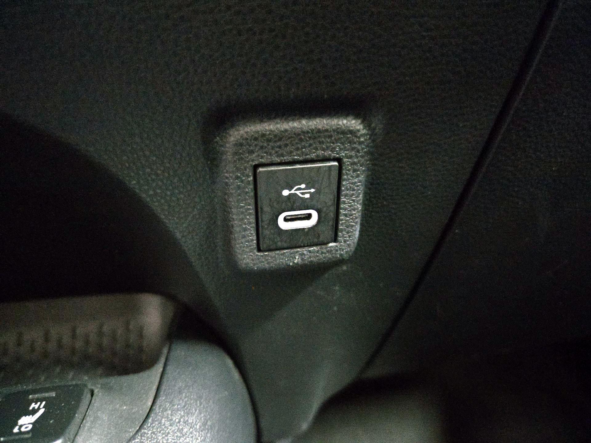 Thumbnail: 2023 Toyota Corolla - 18