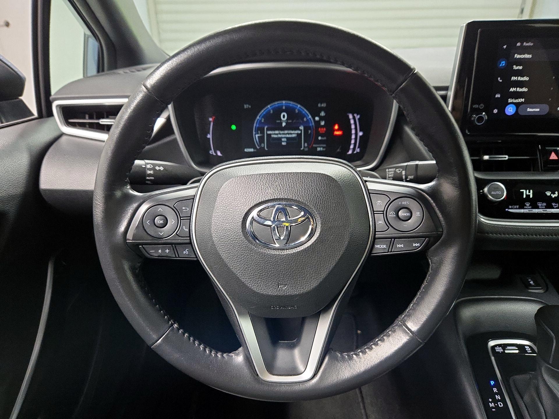Thumbnail: 2023 Toyota Corolla - 10