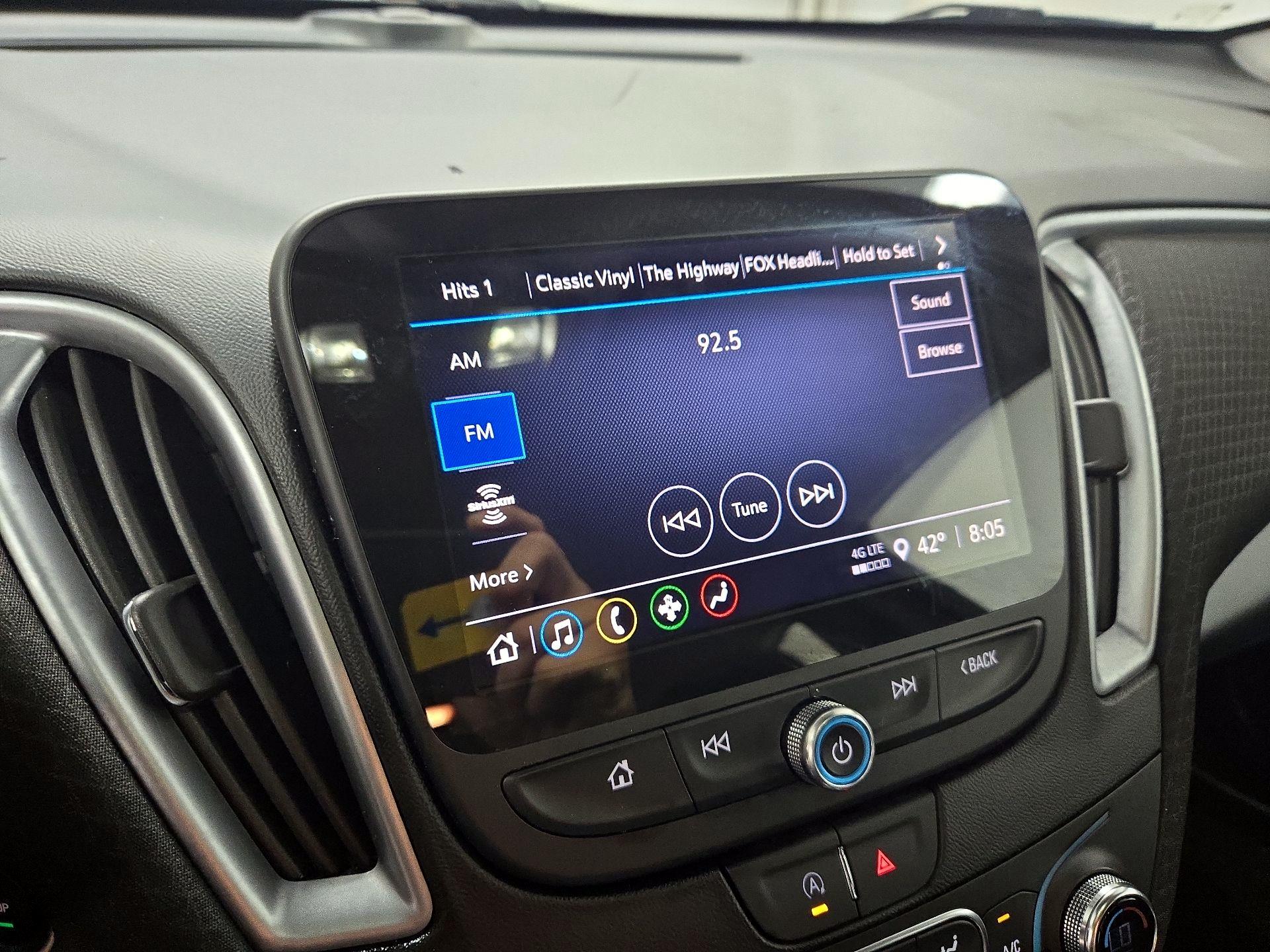 Thumbnail: 2023 Chevrolet Malibu - 15