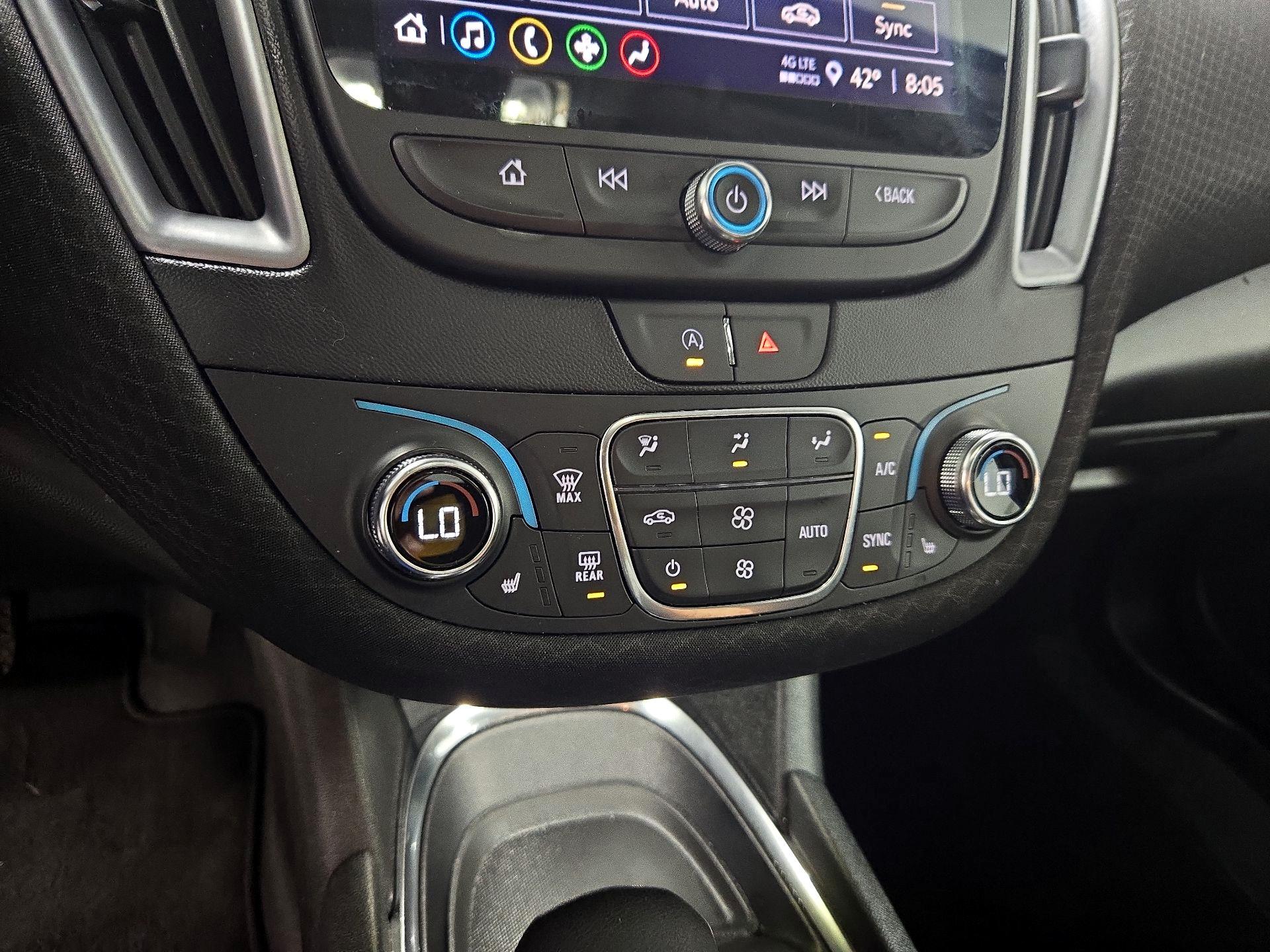 Thumbnail: 2023 Chevrolet Malibu - 16