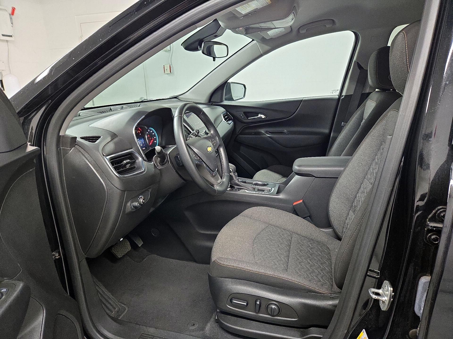 Thumbnail: 2023 Chevrolet Equinox - 11