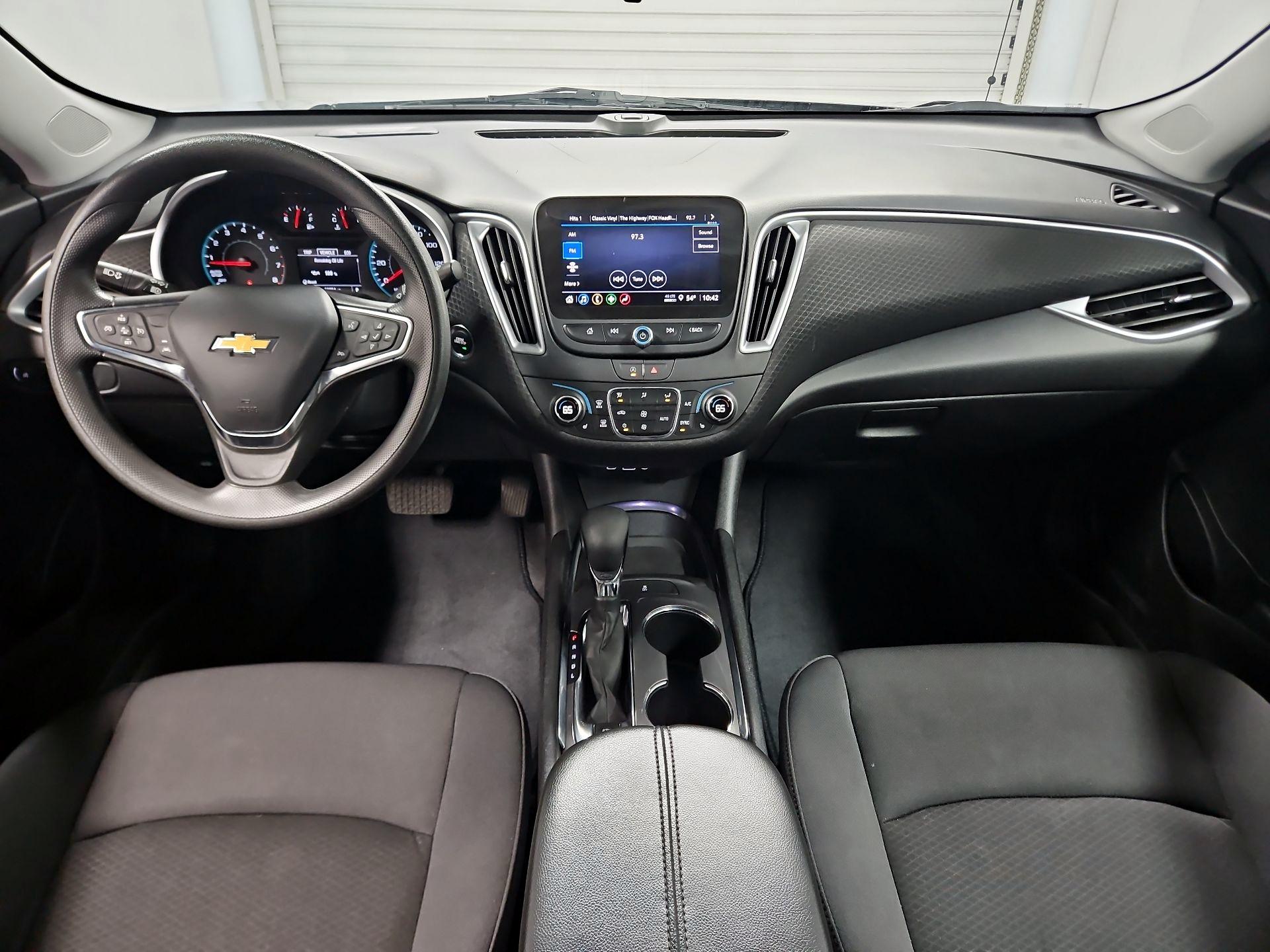 Thumbnail: 2023 Chevrolet Malibu - 9