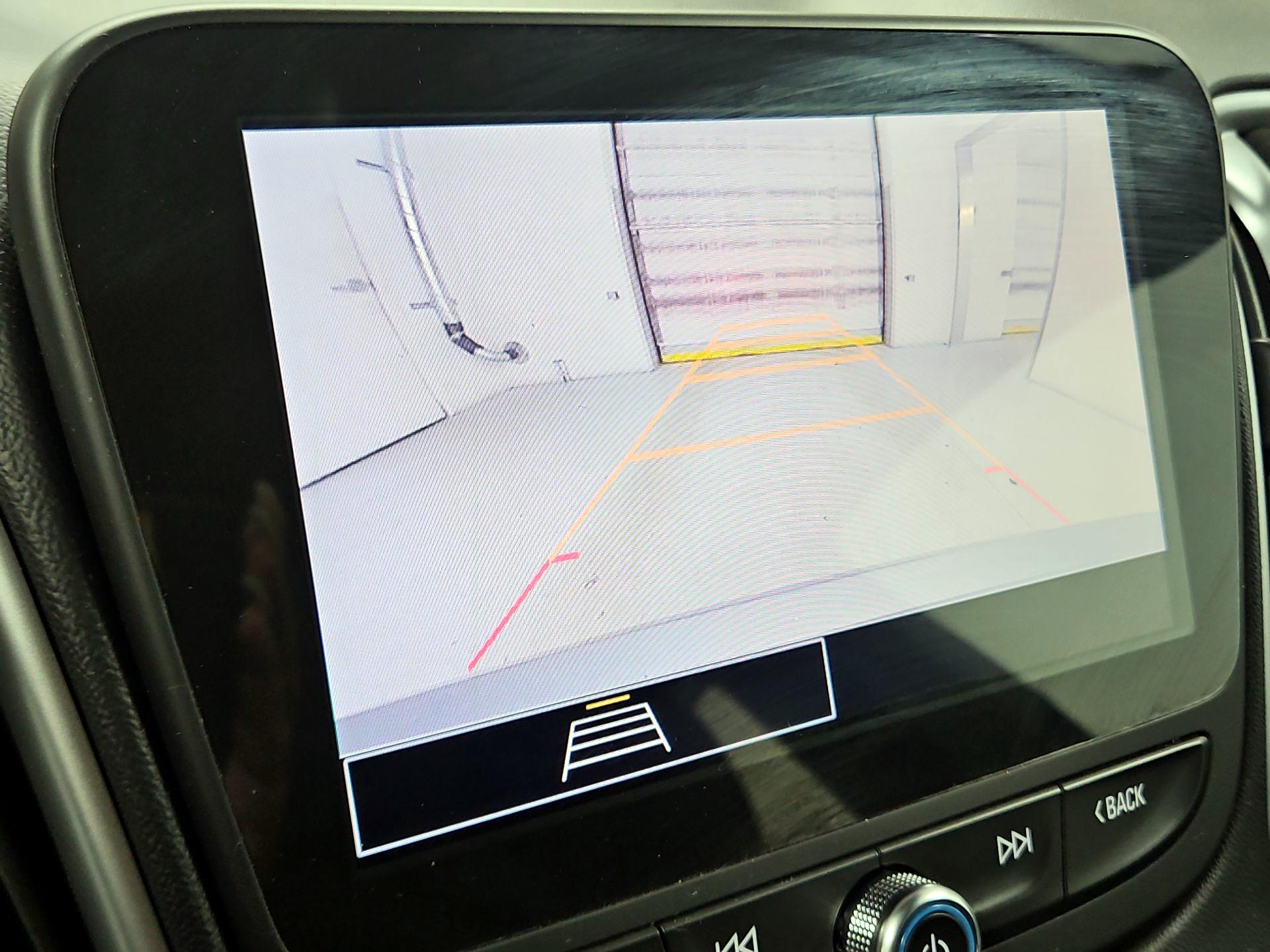 Thumbnail: 2023 Chevrolet Malibu - 14