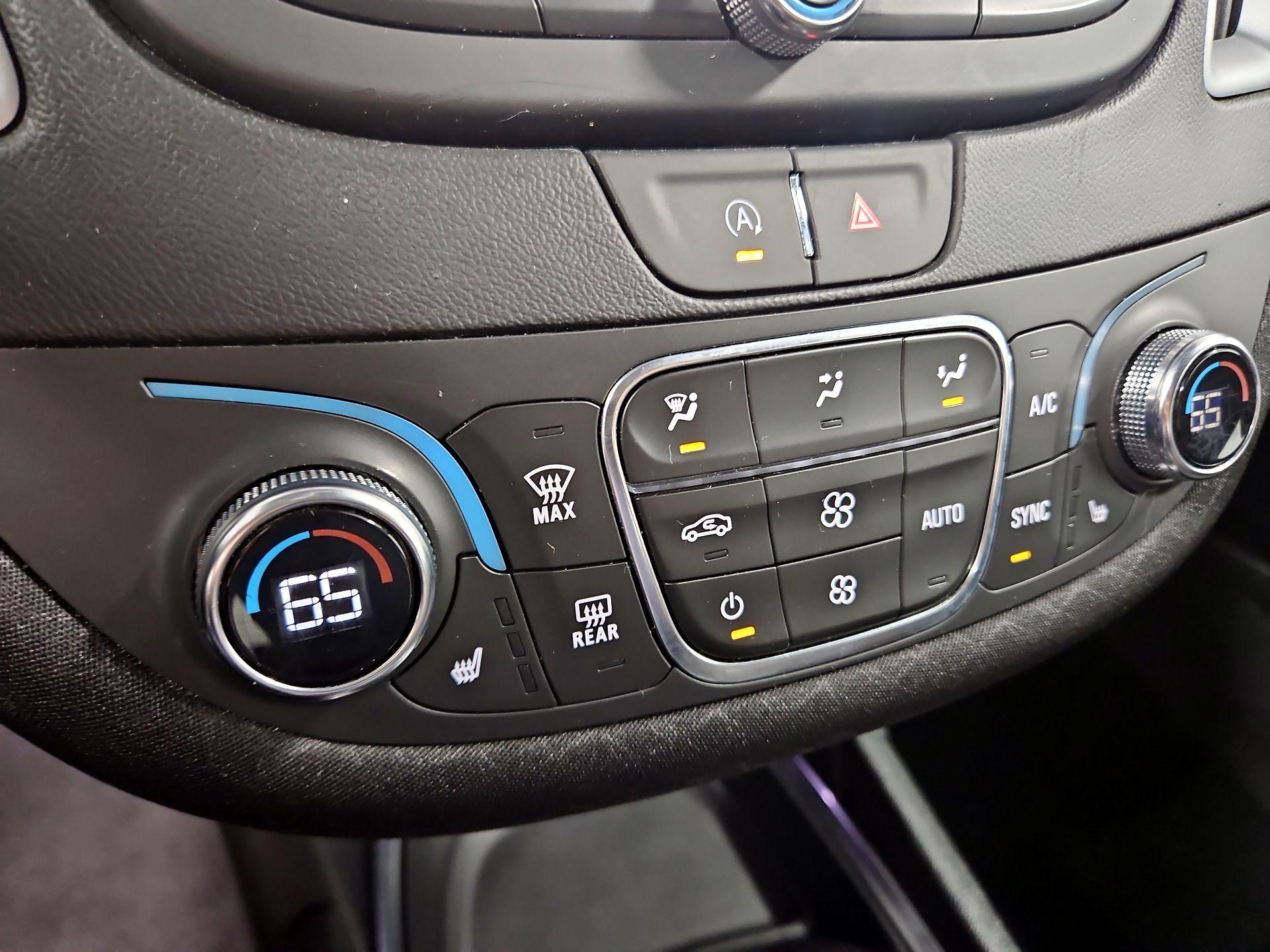 Thumbnail: 2023 Chevrolet Malibu - 16