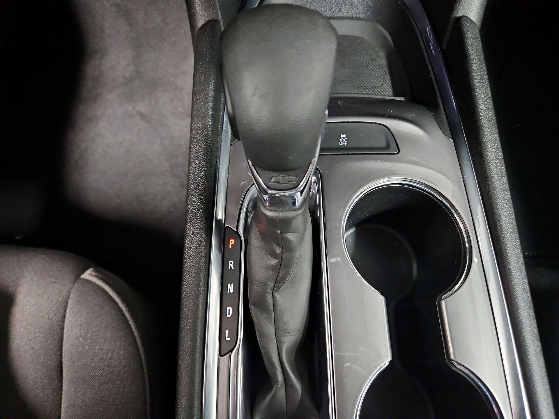 Thumbnail: 2023 Chevrolet Malibu - 17