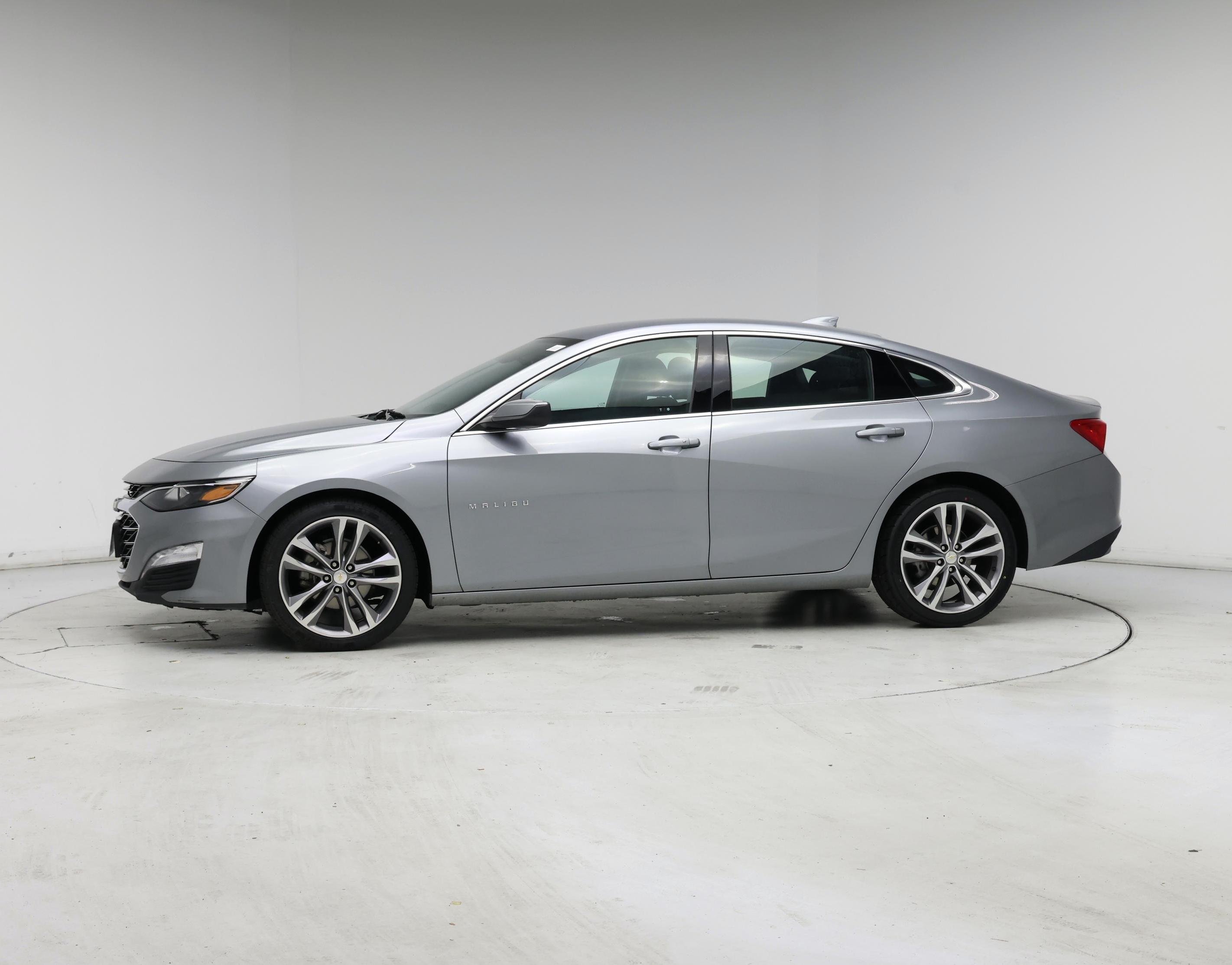 Thumbnail: 2023 Chevrolet Malibu - 3