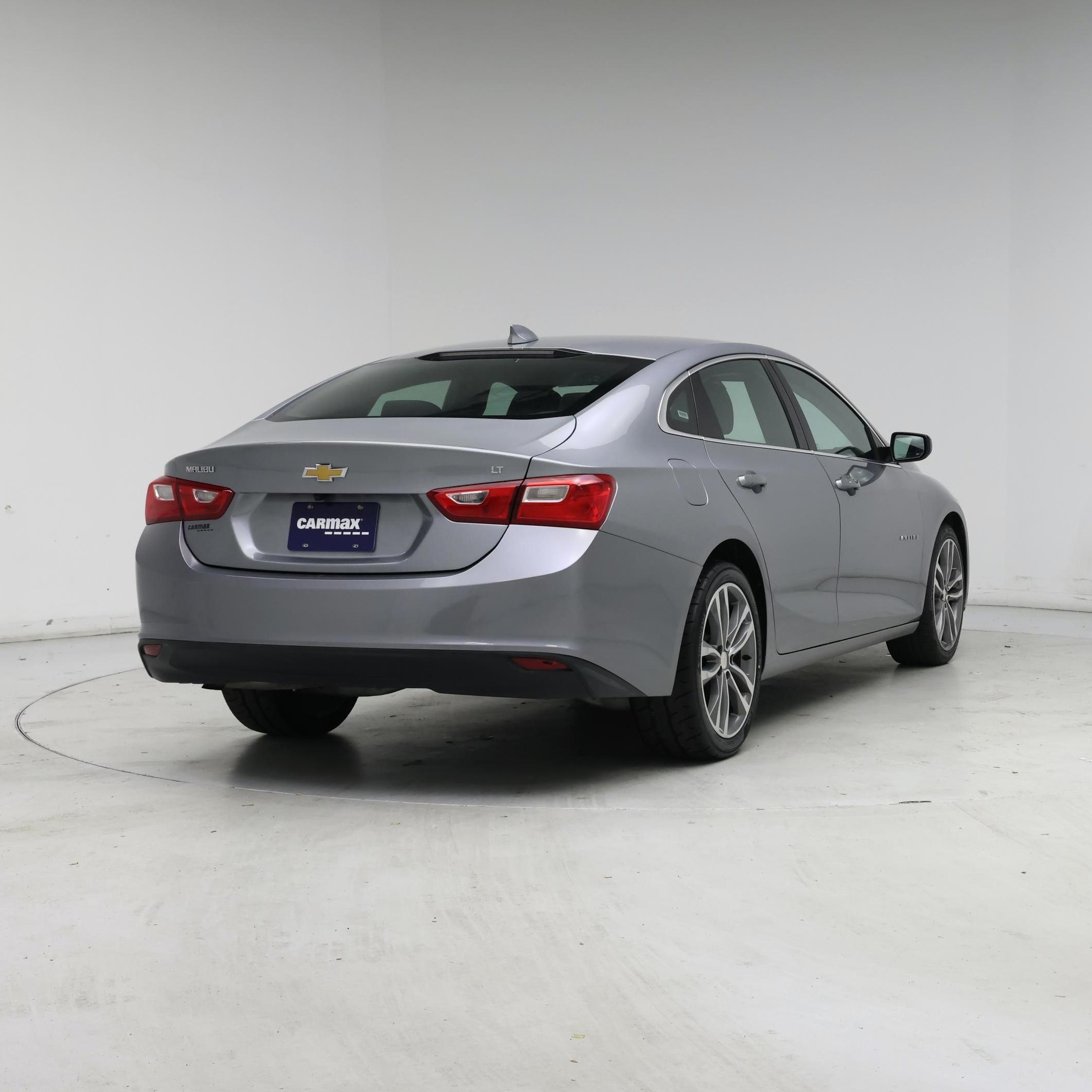 Thumbnail: 2023 Chevrolet Malibu - 8