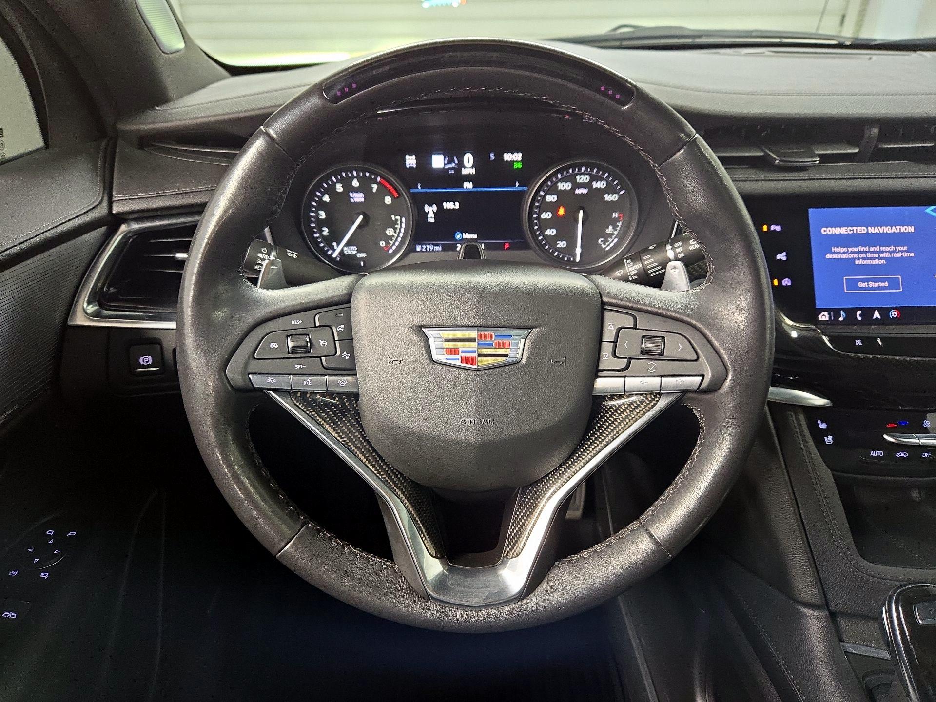 Thumbnail: 2022 Cadillac XT6 - 10