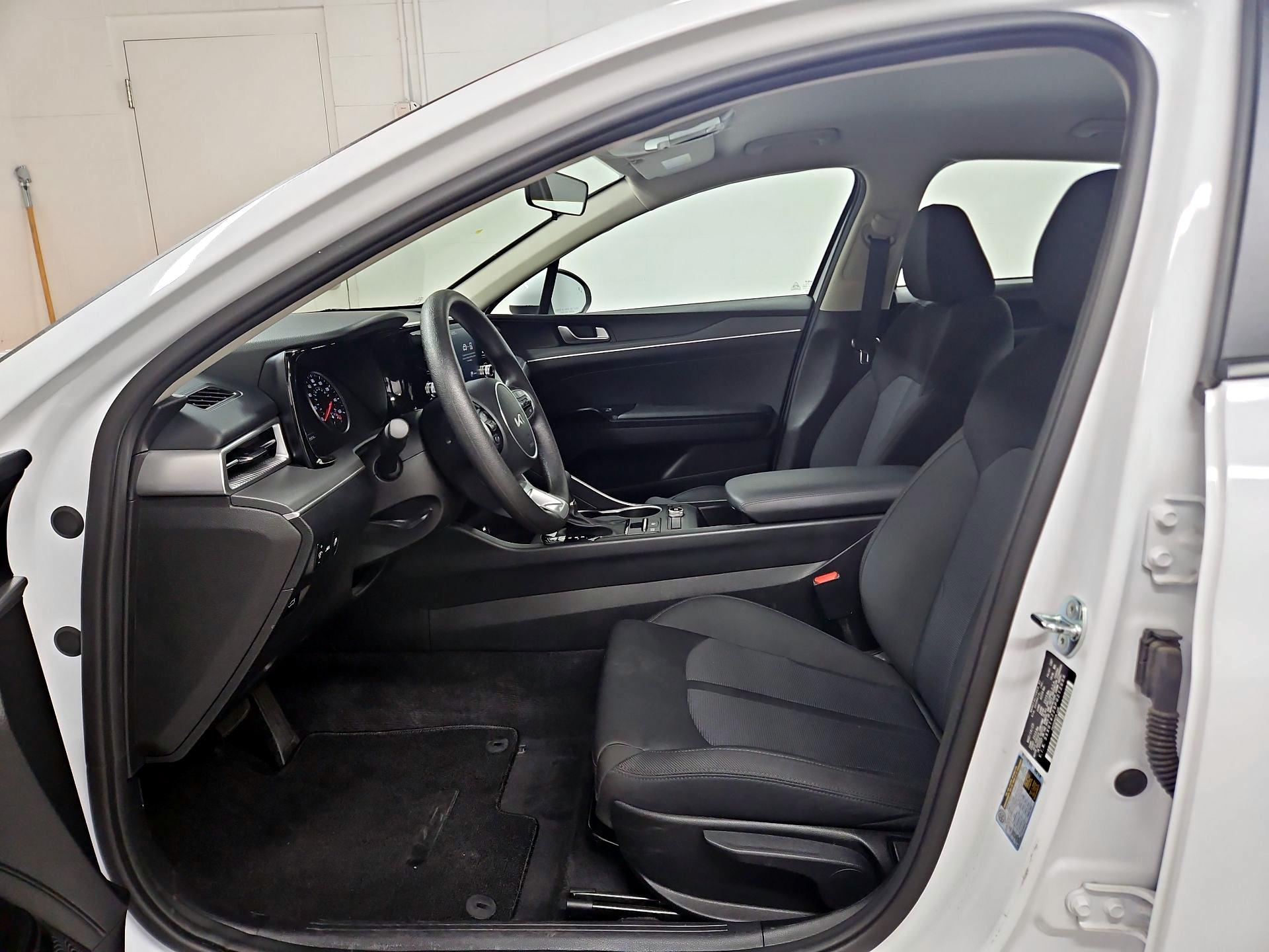 Thumbnail: 2023 Kia K5 - 11