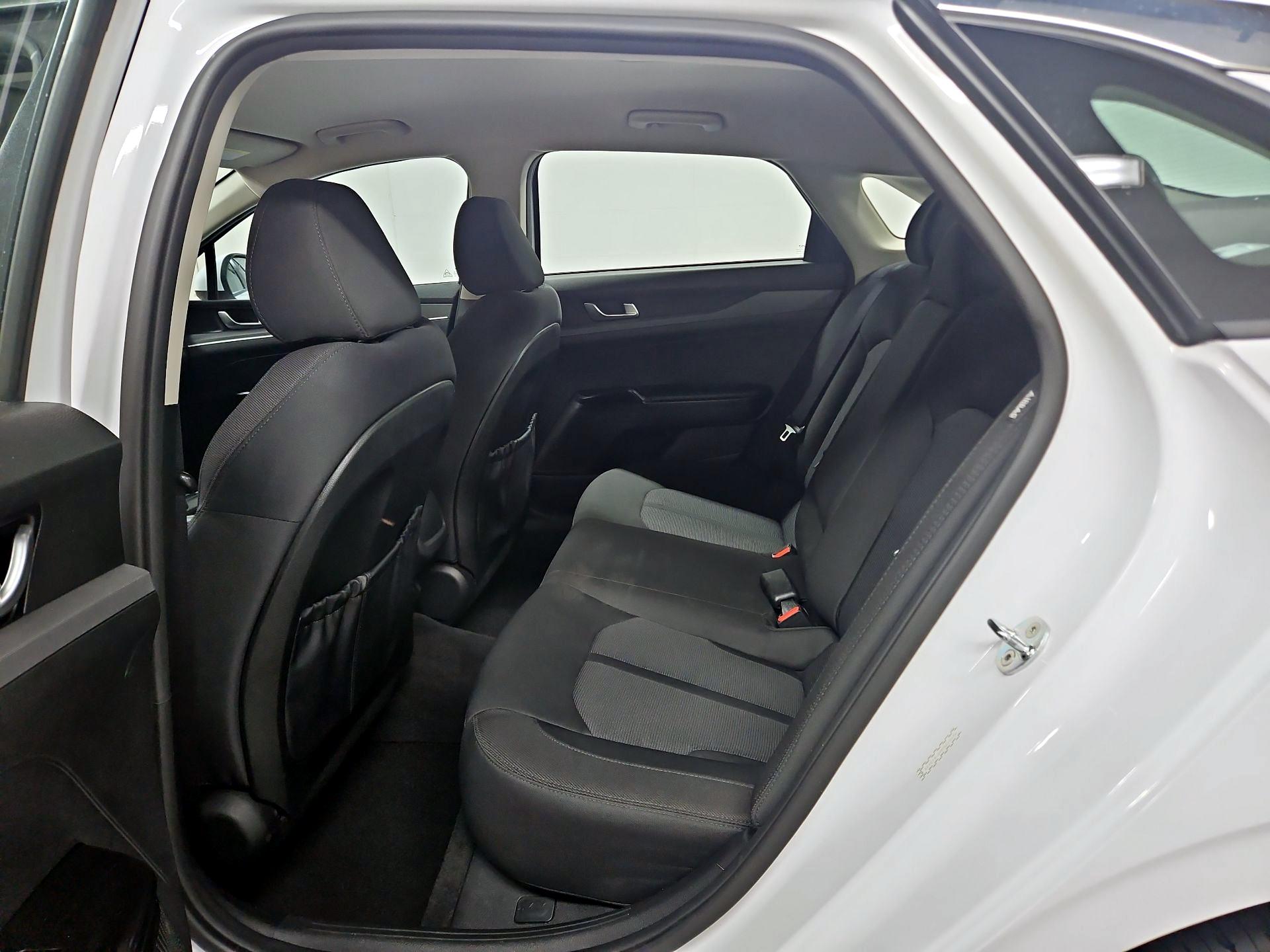 Thumbnail: 2023 Kia K5 - 19