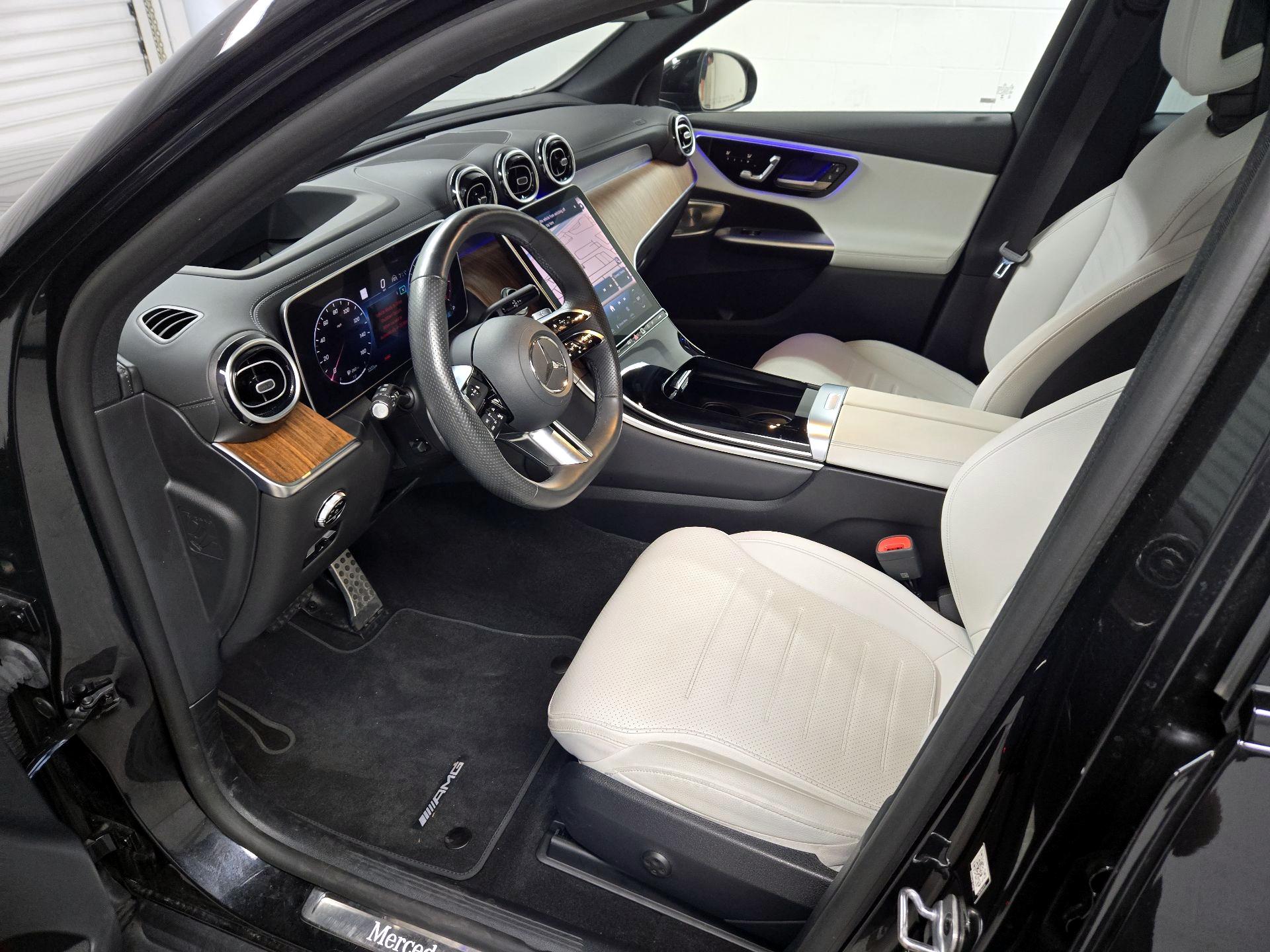 Thumbnail: 2023 Mercedes-Benz GLC - 11