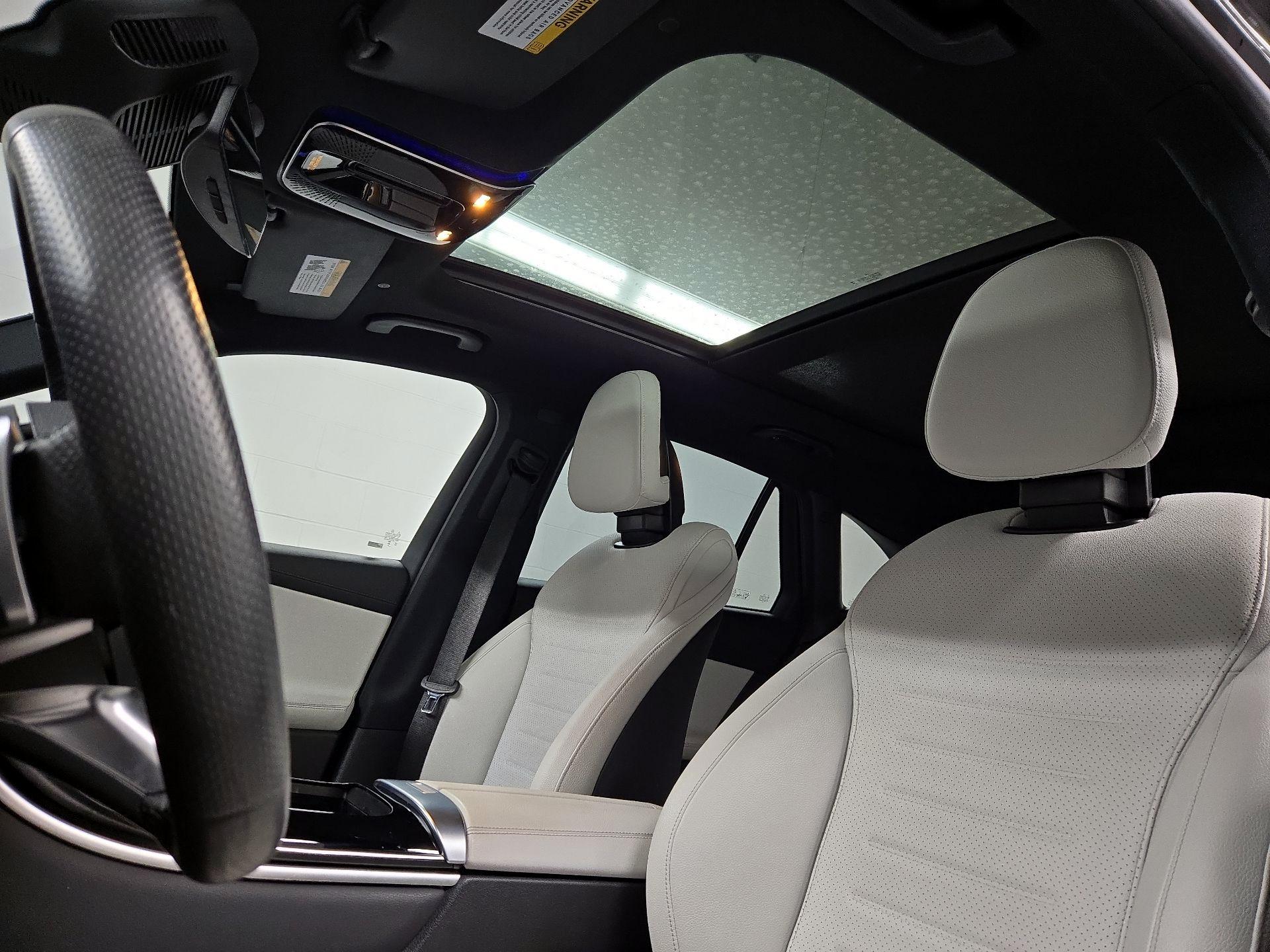 Thumbnail: 2023 Mercedes-Benz GLC - 20