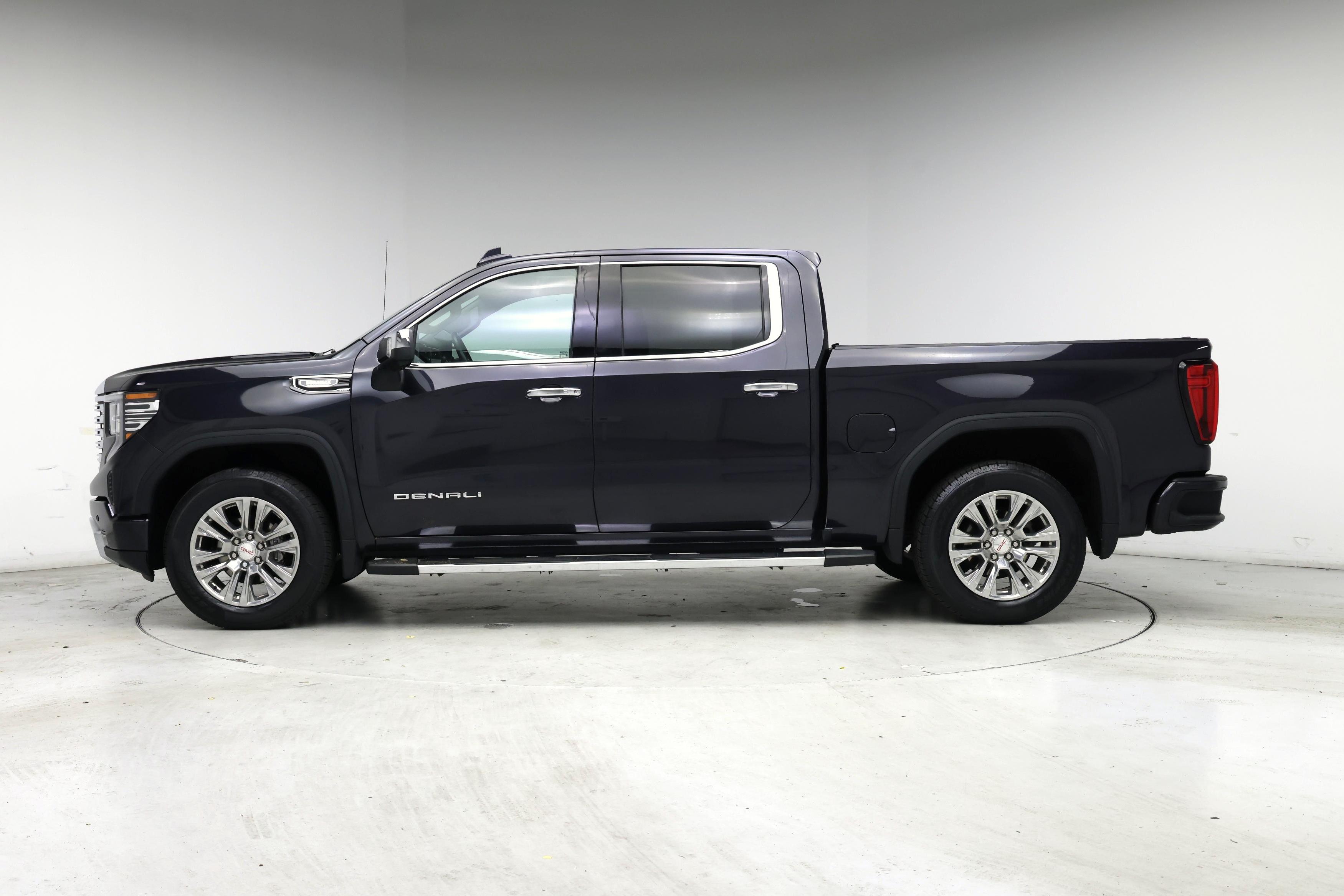Thumbnail: 2022 GMC Sierra 1500 - 3