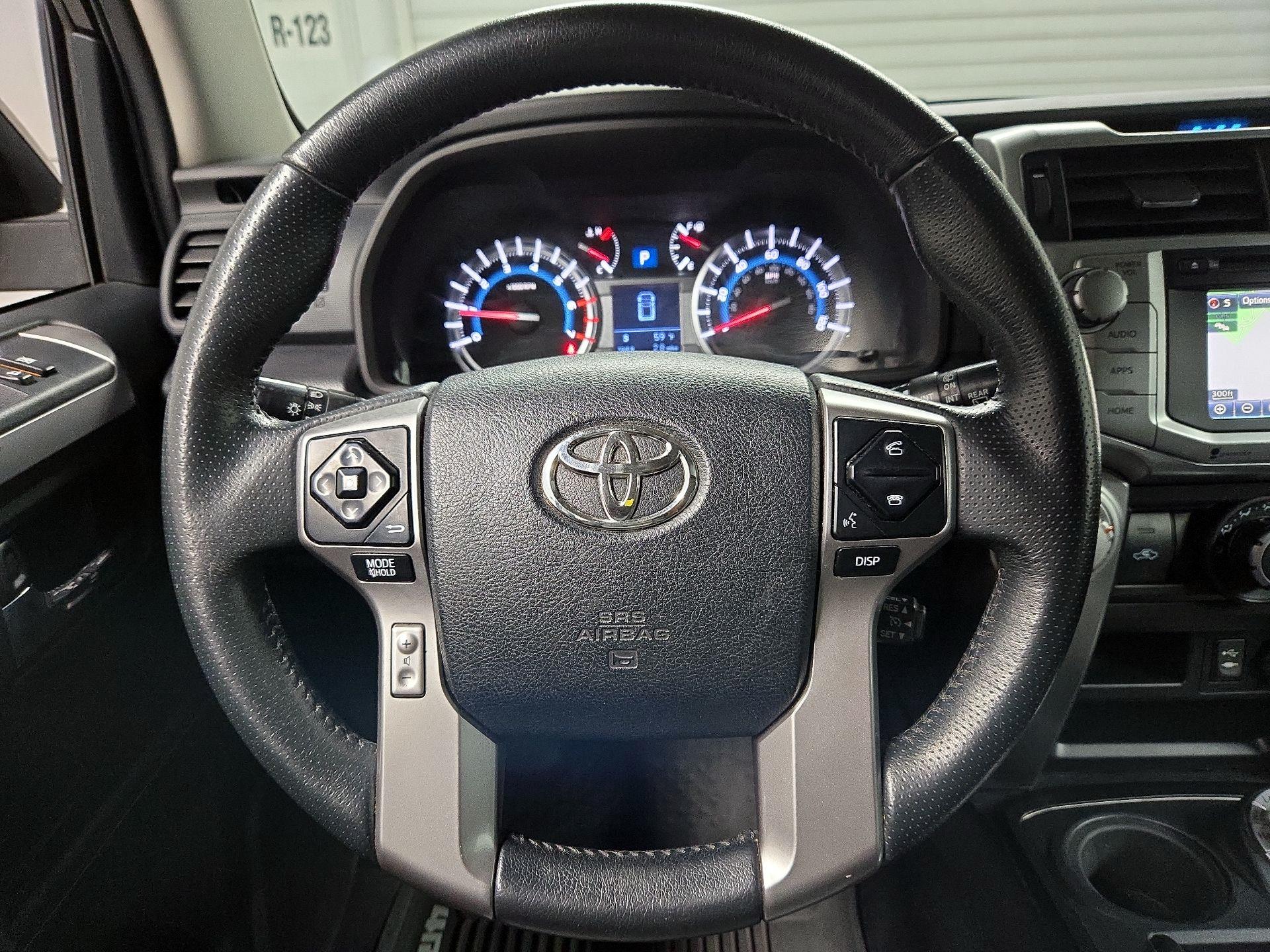 Thumbnail: 2015 Toyota 4Runner - 10