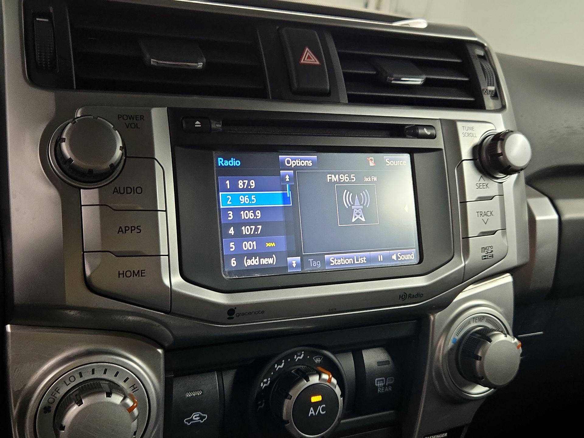 Thumbnail: 2015 Toyota 4Runner - 16