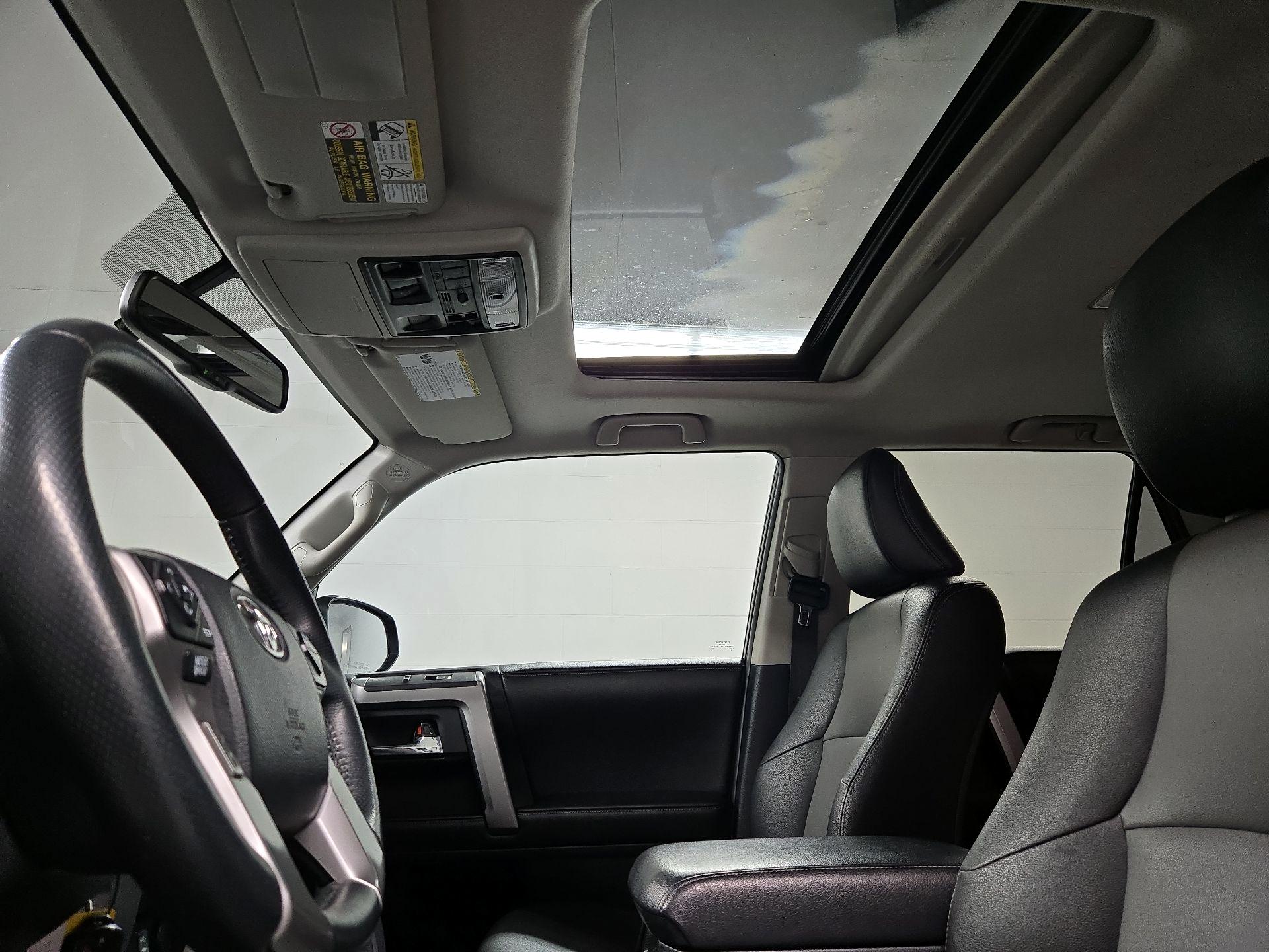 Thumbnail: 2015 Toyota 4Runner - 20