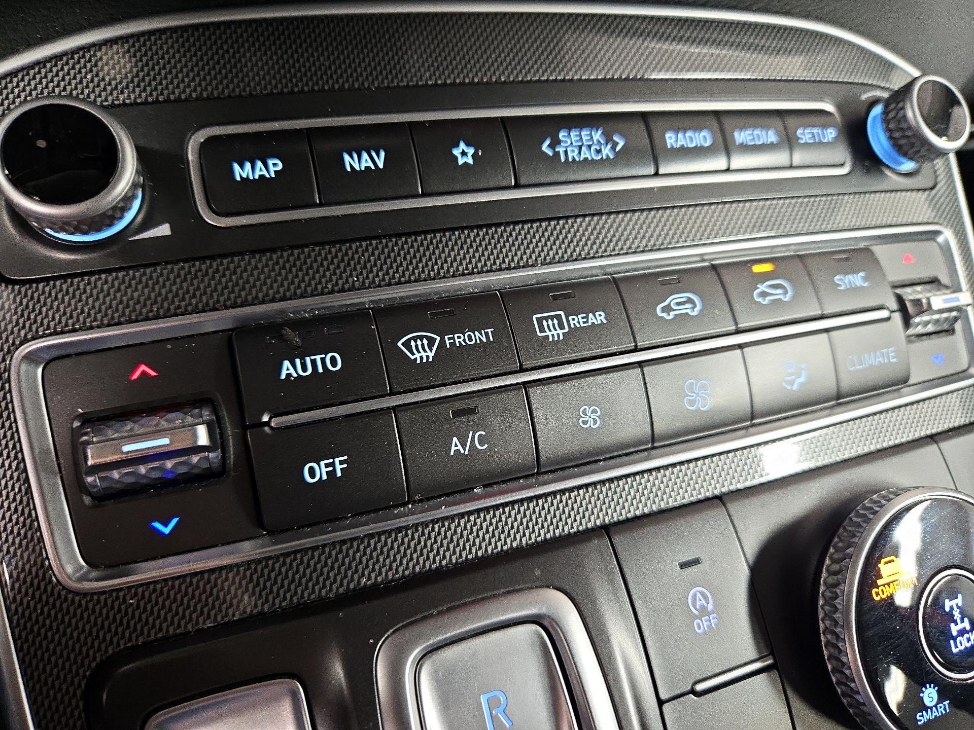 Thumbnail: 2023 Hyundai Santa Fe - 17