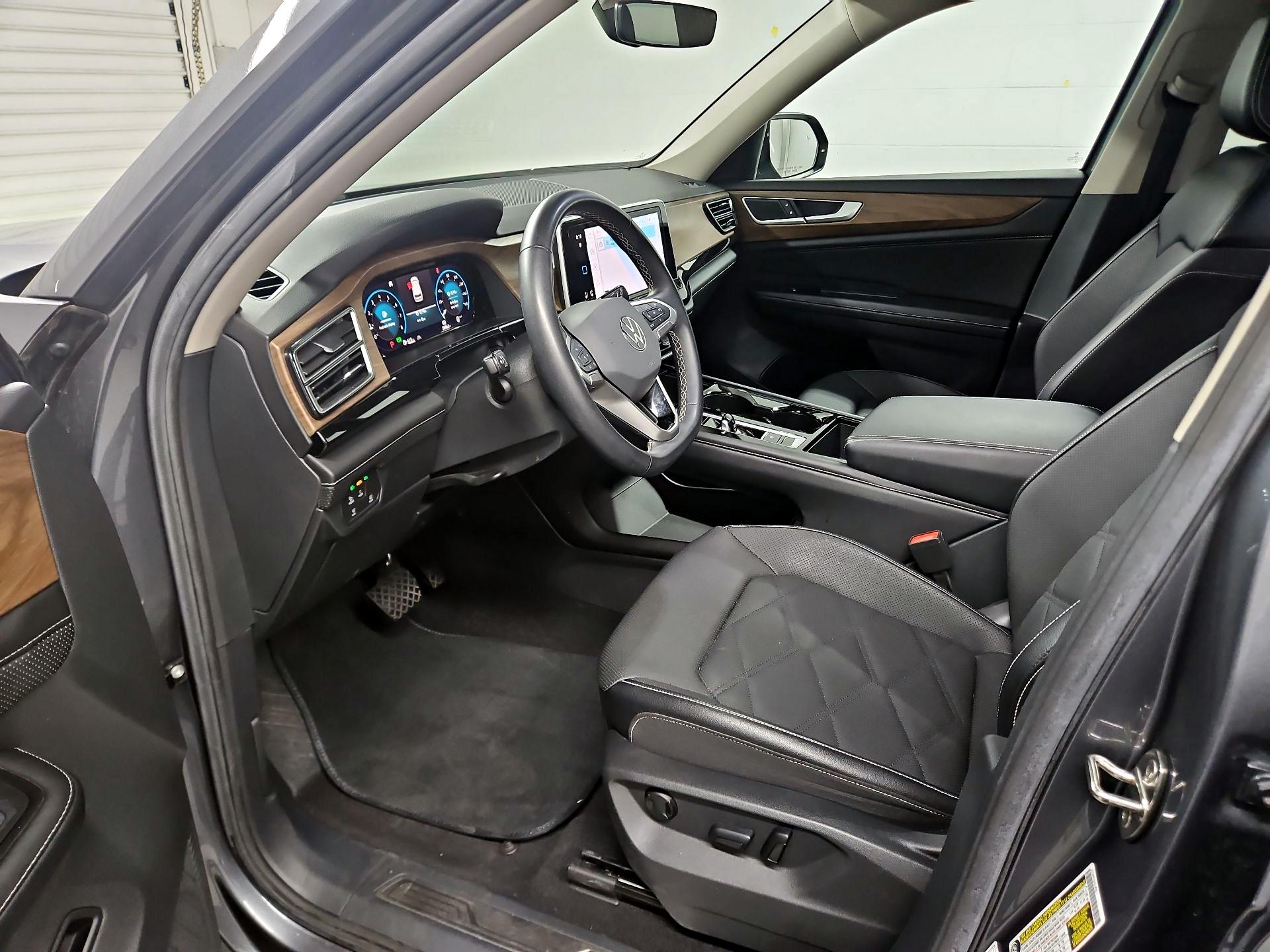 Thumbnail: 2024 Volkswagen Atlas - 11