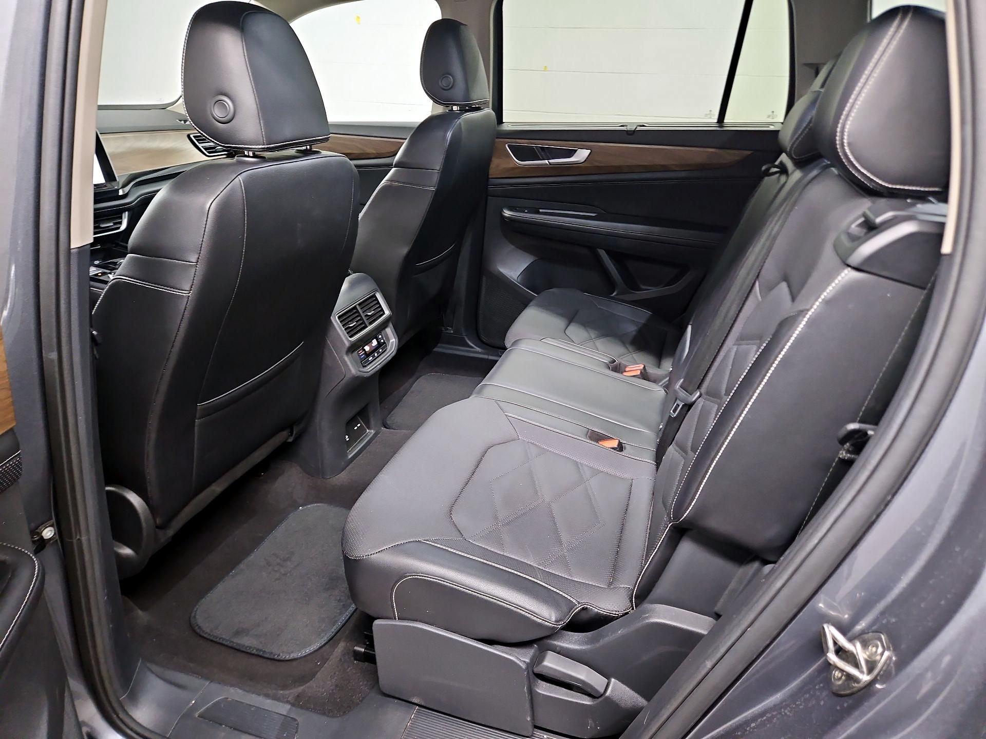 Thumbnail: 2024 Volkswagen Atlas - 19