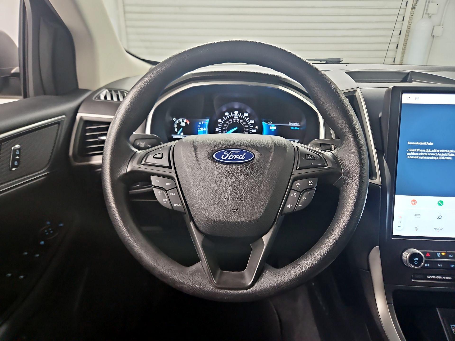 Thumbnail: 2021 Ford Edge - 10