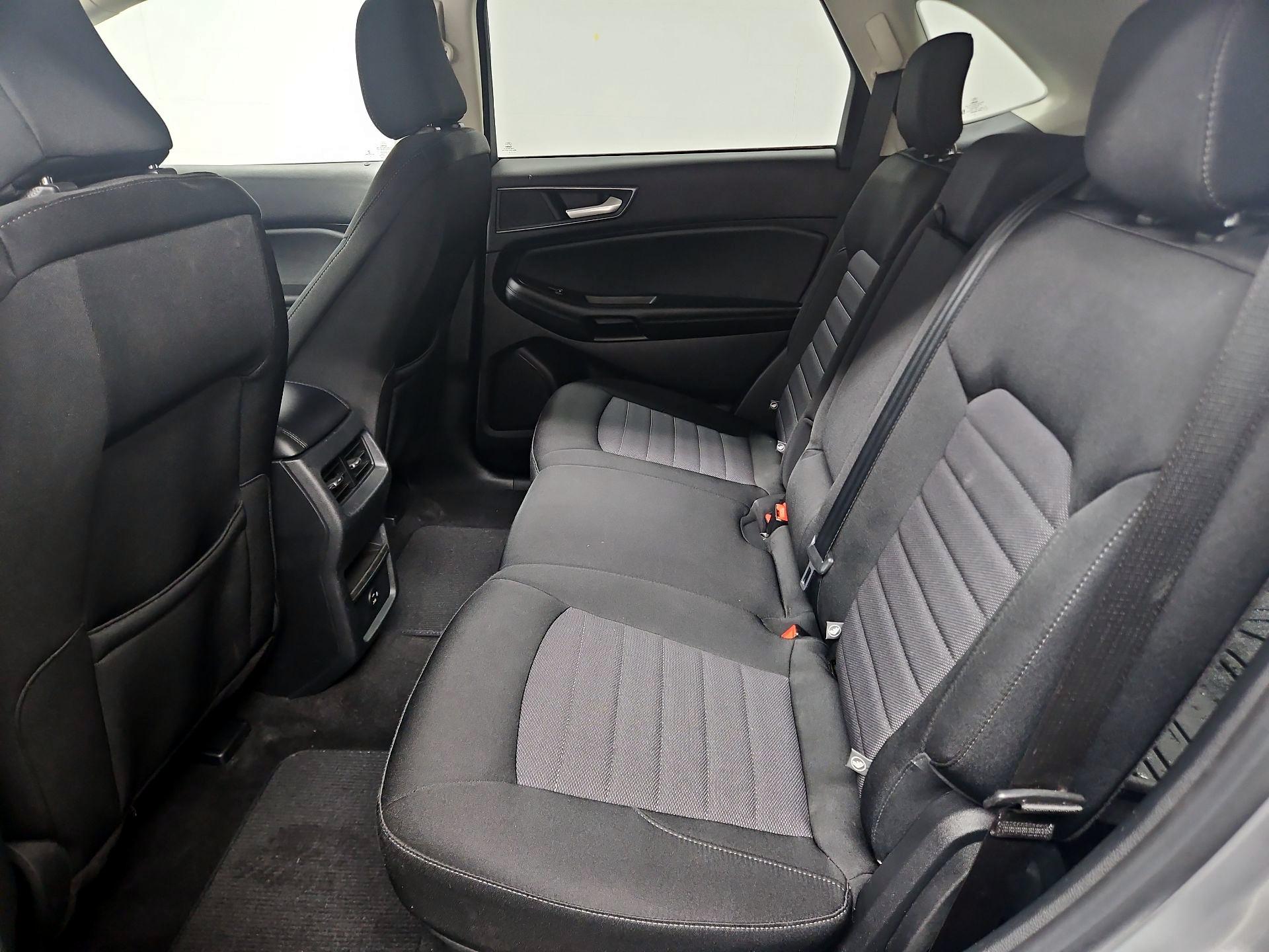 Thumbnail: 2021 Ford Edge - 19