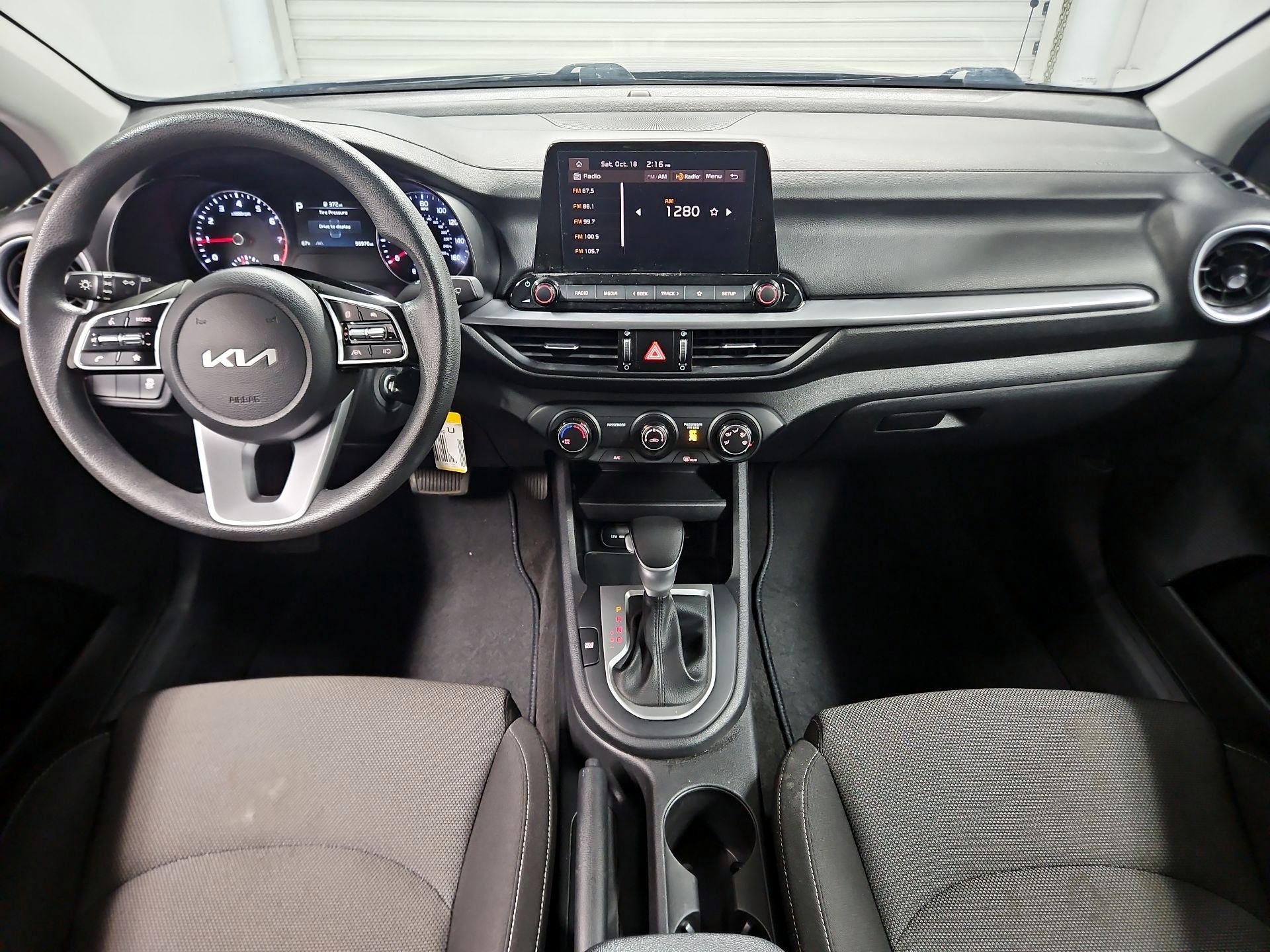 Thumbnail: 2023 Kia Forte - 9