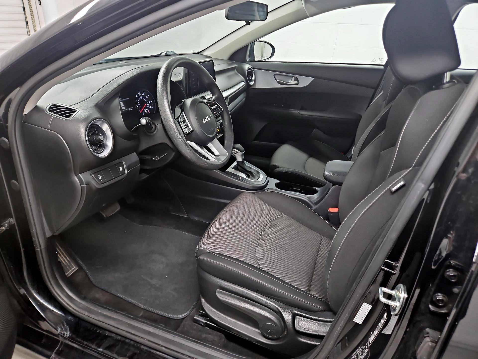 Thumbnail: 2023 Kia Forte - 11