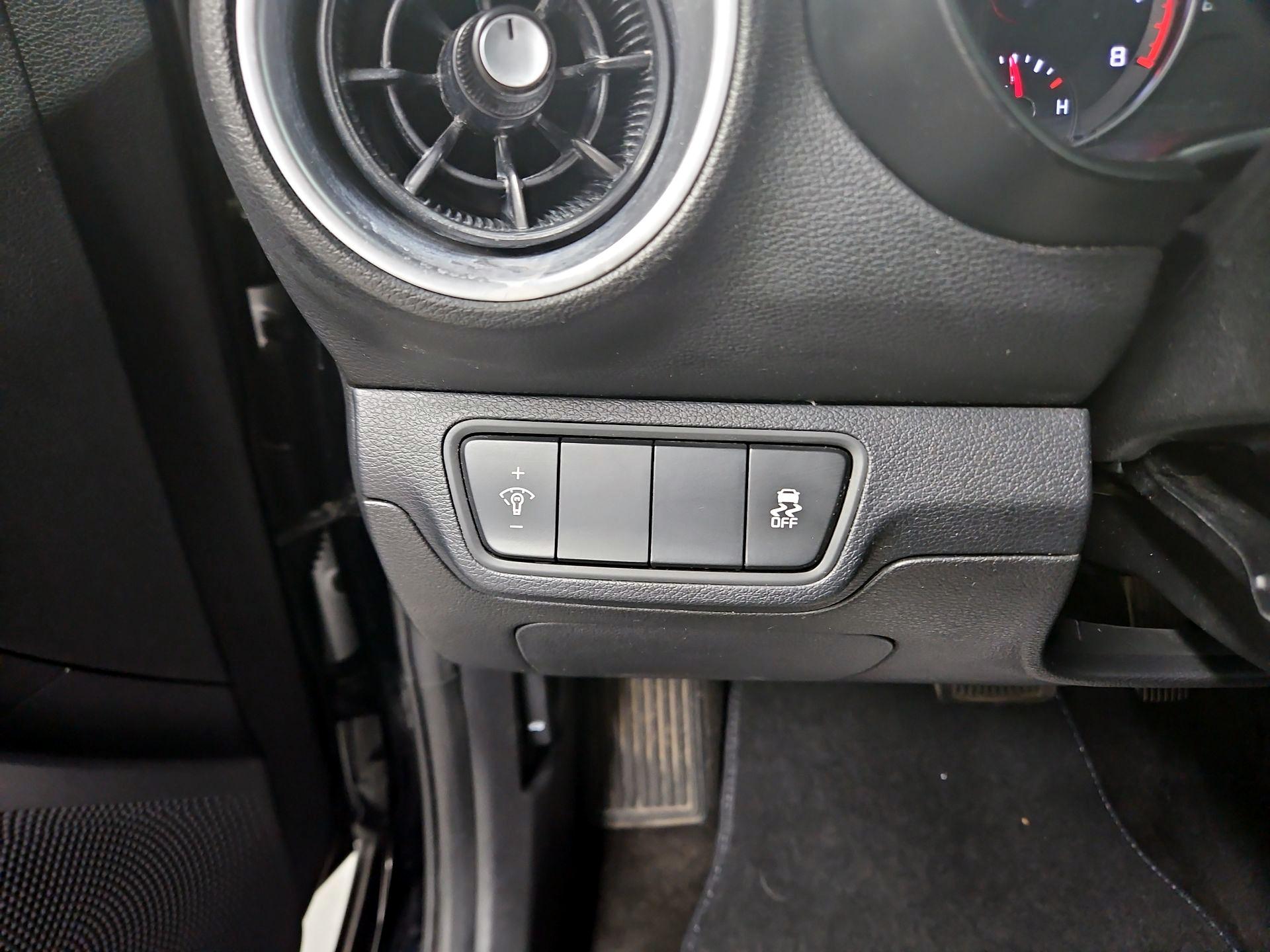 Thumbnail: 2023 Kia Forte - 13