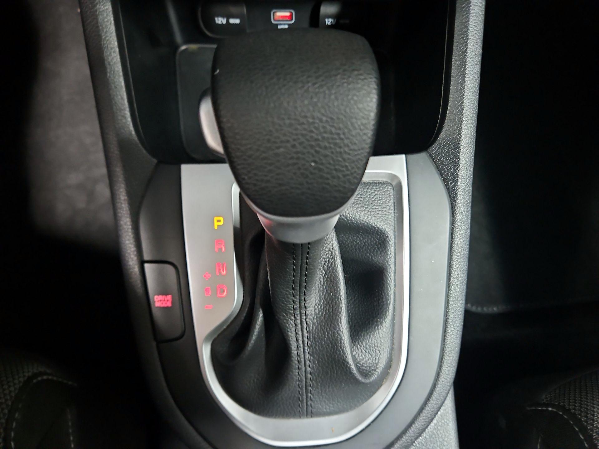 Thumbnail: 2023 Kia Forte - 17