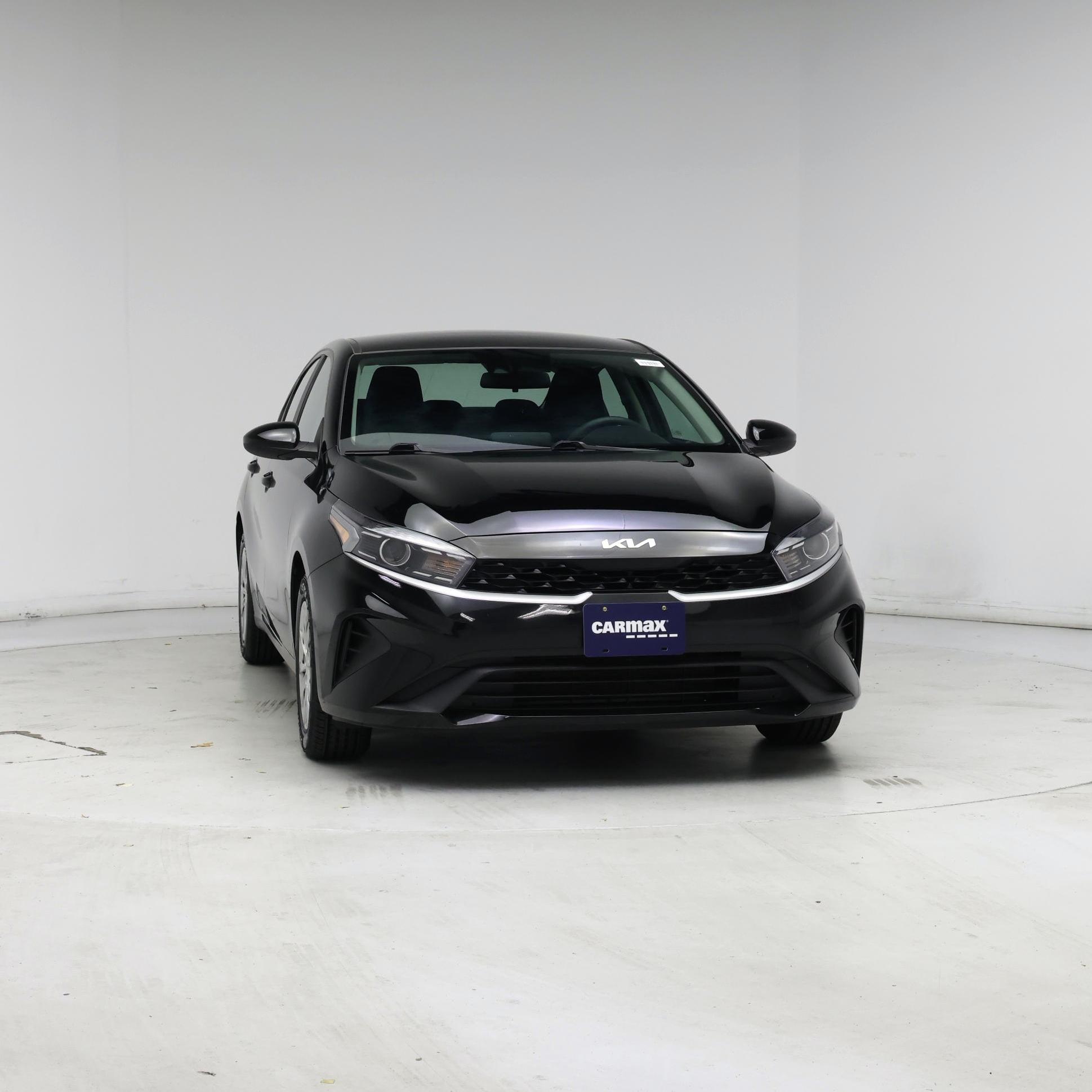 Thumbnail: 2023 Kia Forte - 5