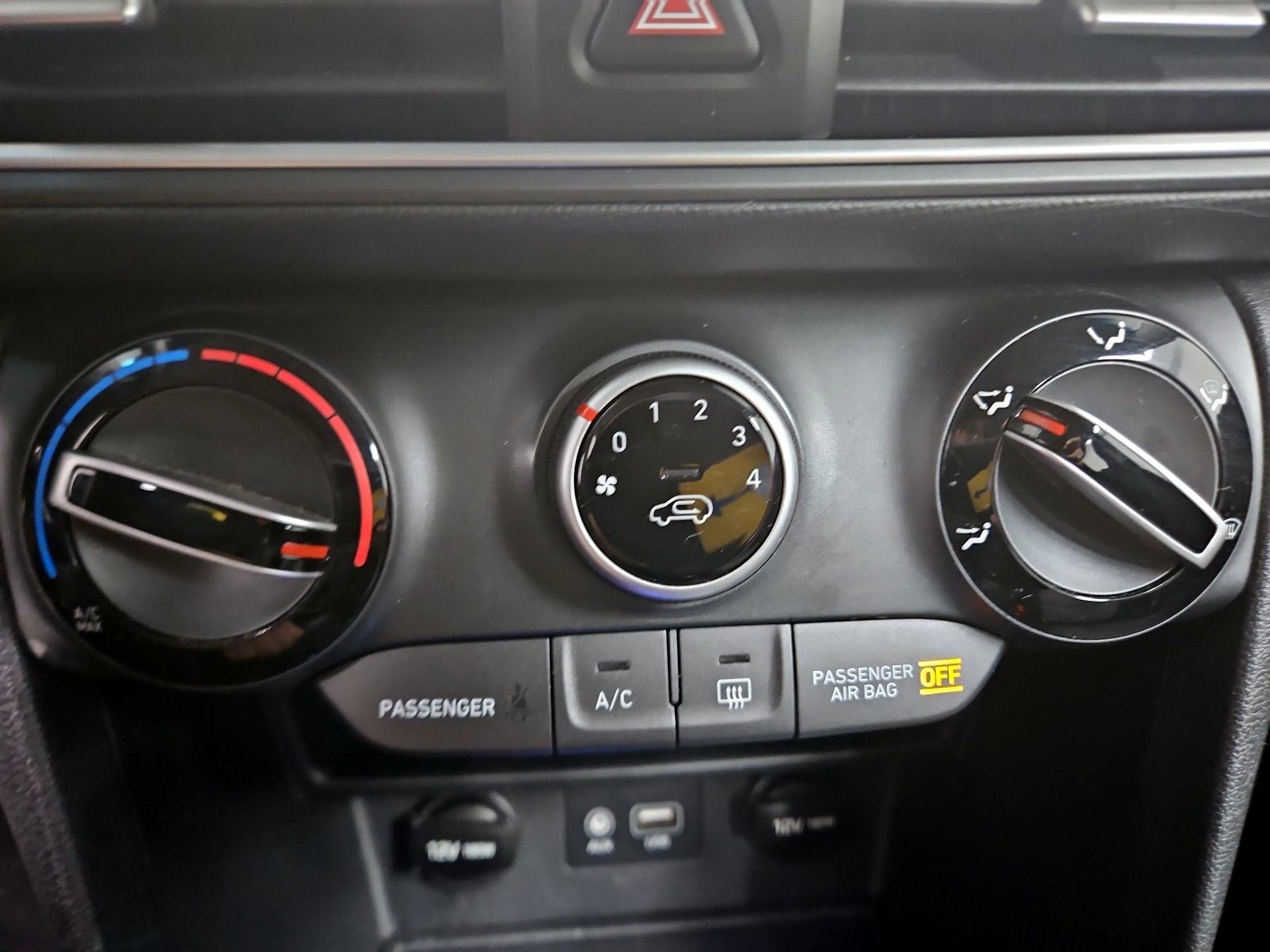 Thumbnail: 2018 Hyundai Kona - 16