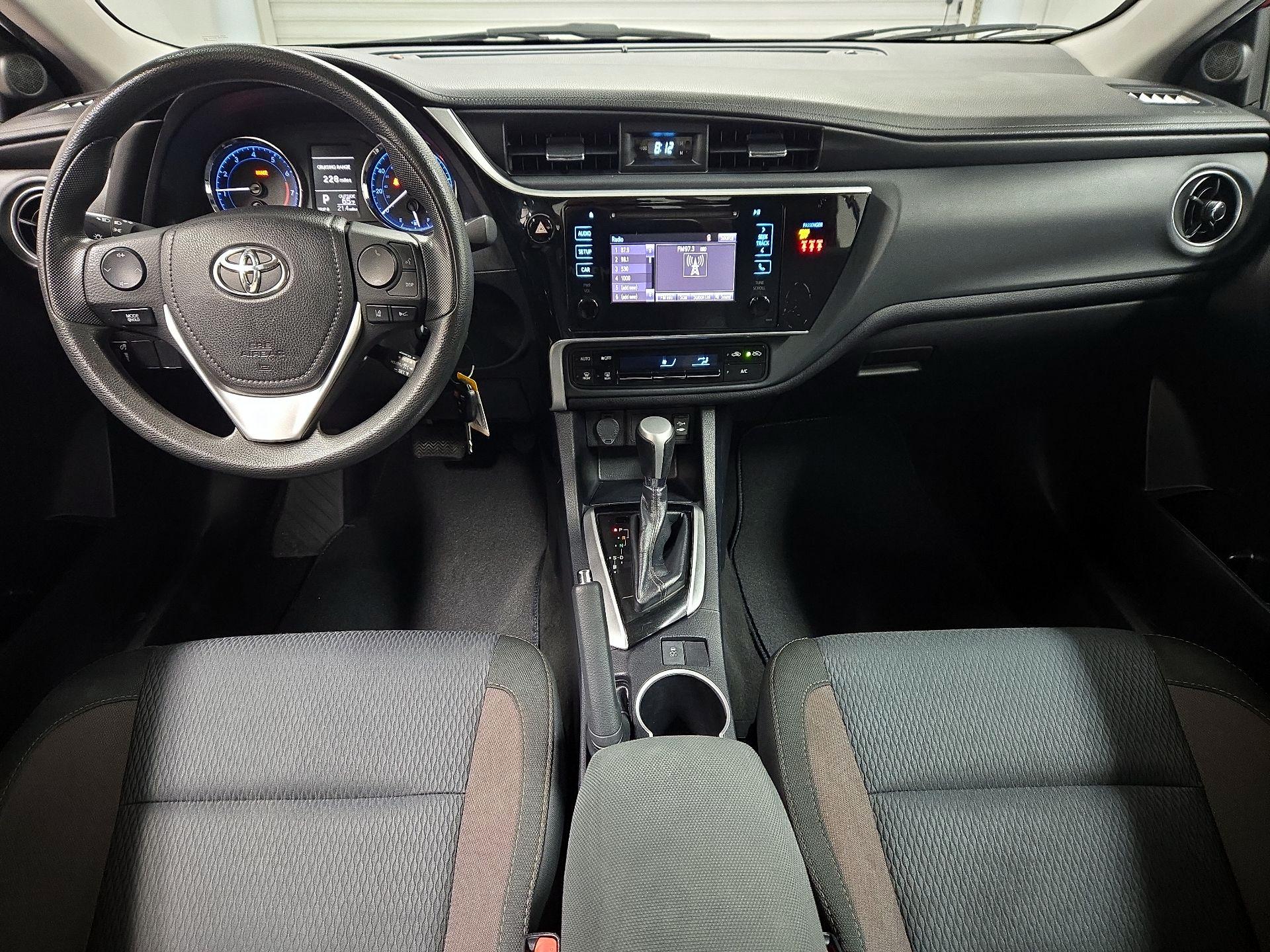 Thumbnail: 2018 Toyota Corolla - 9