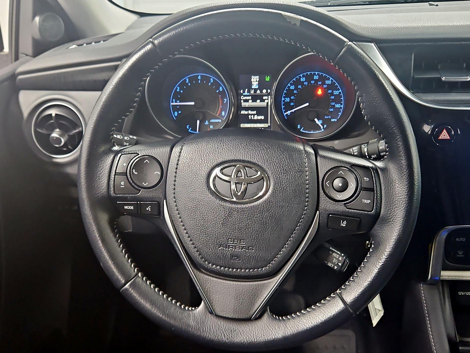 Thumbnail: 2018 Toyota Corolla iM - 10