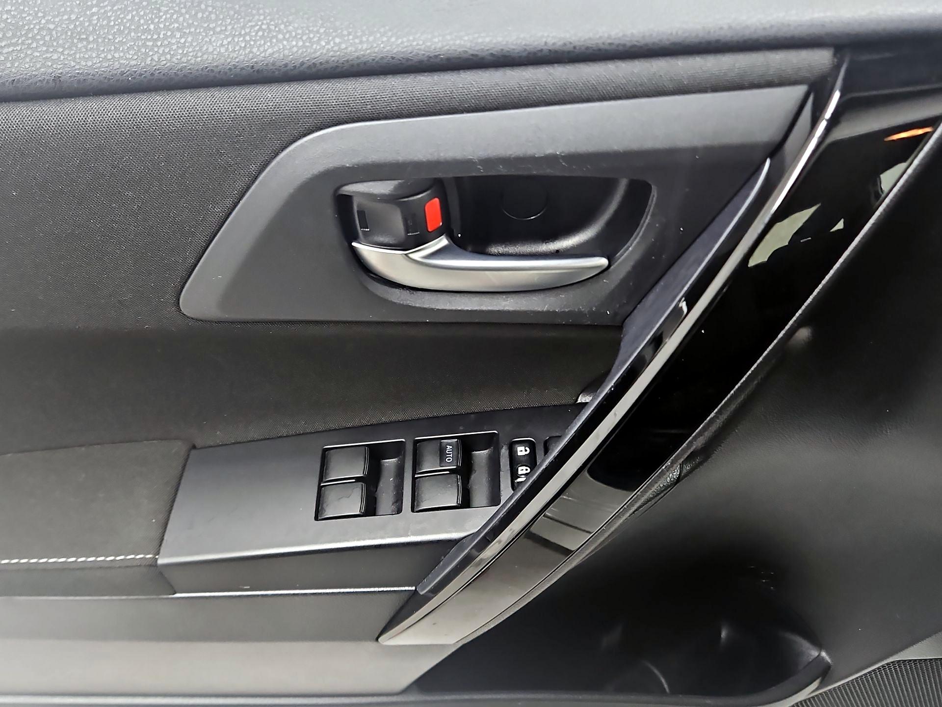 Thumbnail: 2018 Toyota Corolla iM - 12